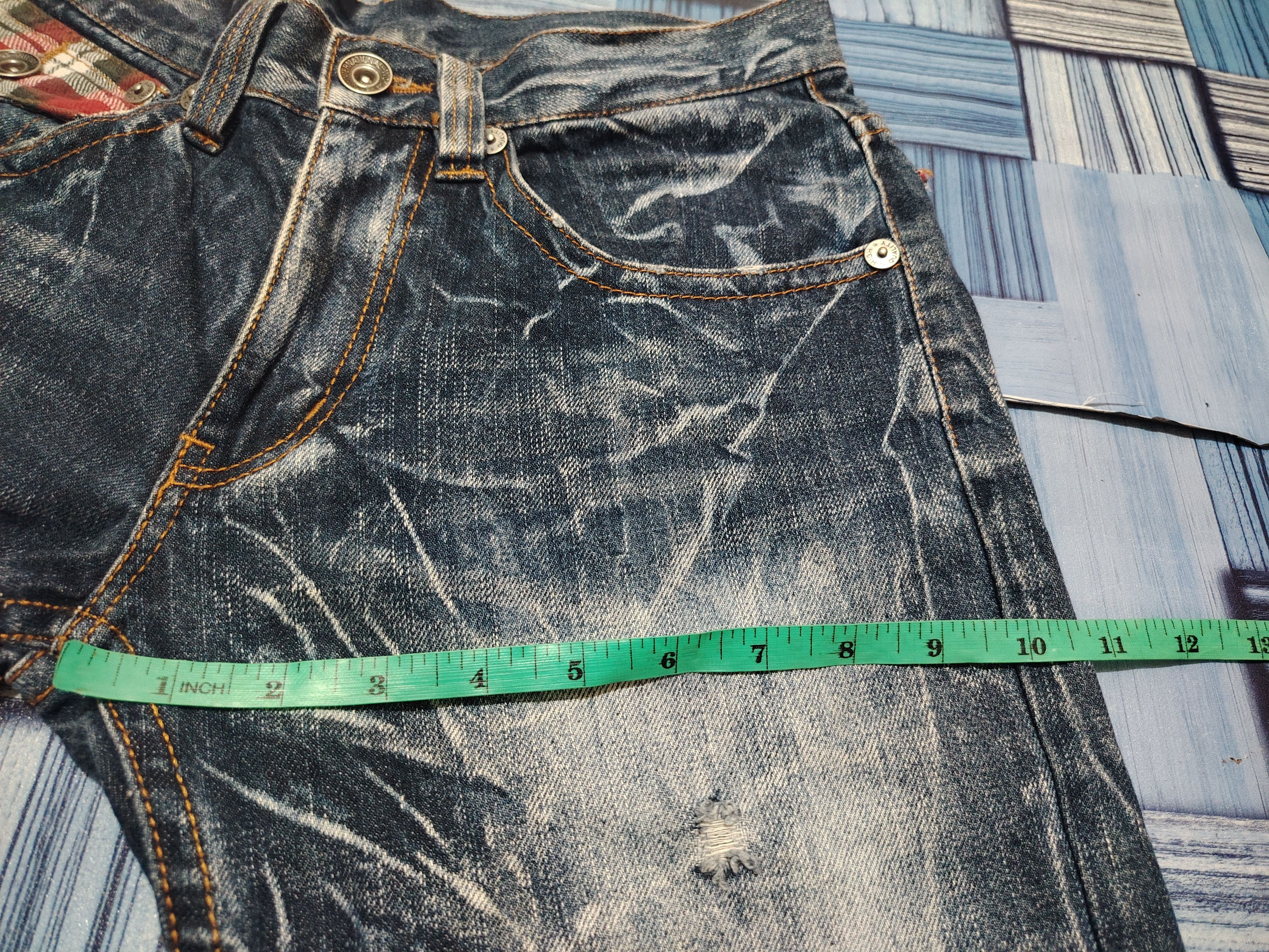 Who Decides War Japanese Antful Jeans Distressed Clawmark Flared Jeans Size US 29 - 21 Thumbnail