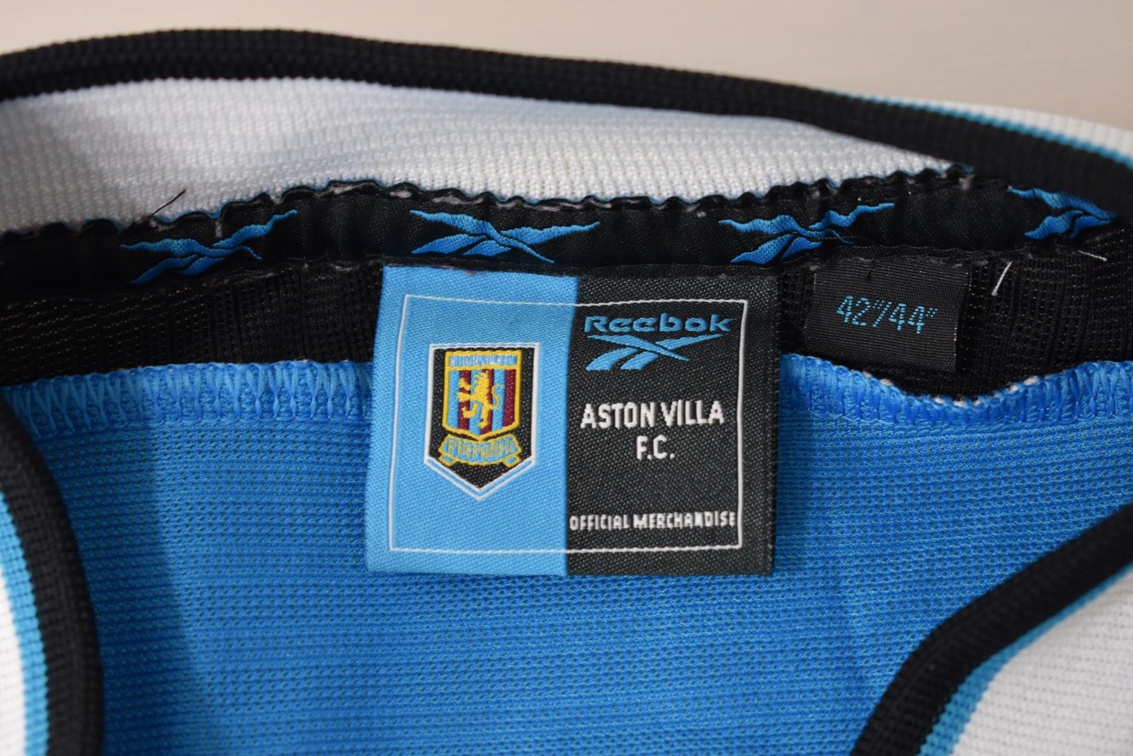 Reebok 1998-2000 Reebok Aston Villa AWAY Shirt SIZE L Size US L / EU 52-54 / 3 - 5 Thumbnail