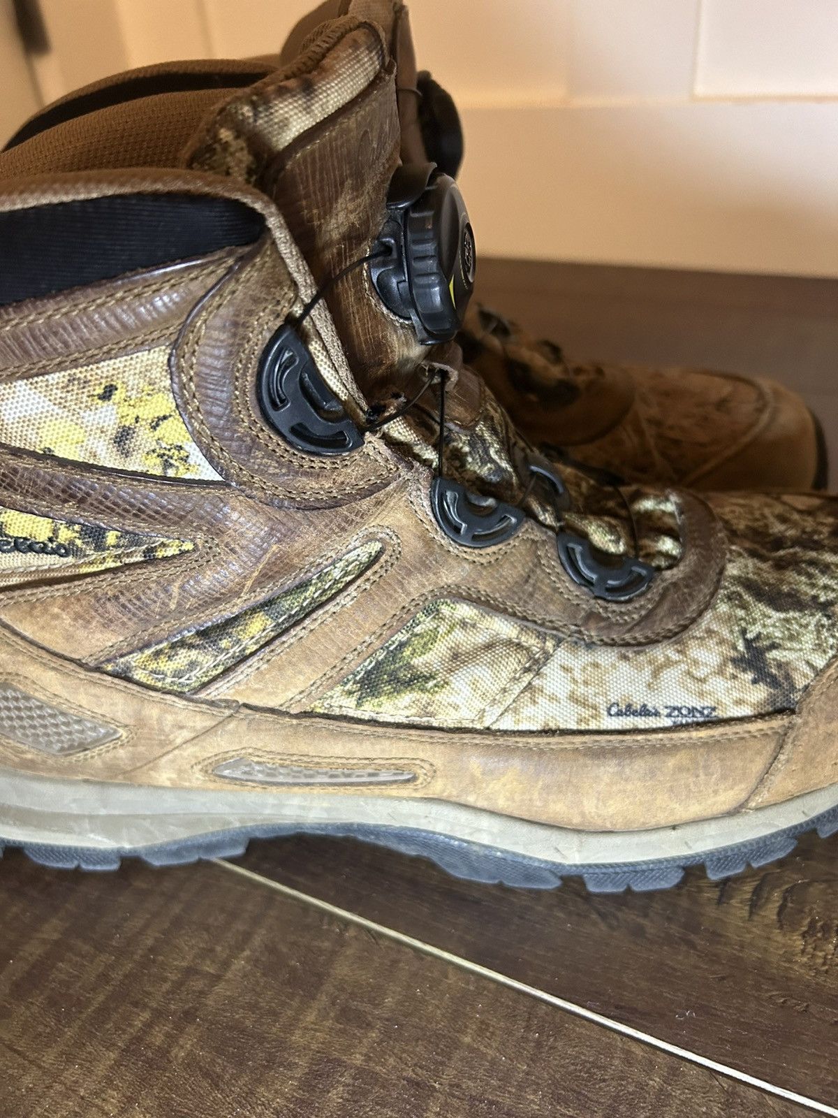 Cabelas × Goretex × Vibram Cabela’s Zonz Gore-Tex leather camo BOA Vibram hiking boots Size US 13 / EU 46 - 5 Thumbnail