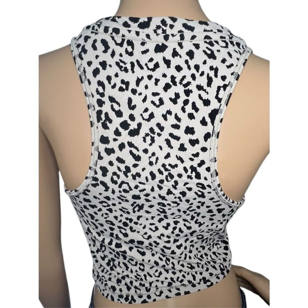 Athleta Athleta Cropped Leopard Razorback Athletic Stretchy Tank Size XS / US 0-2 / IT 36-38 - 4 Thumbnail