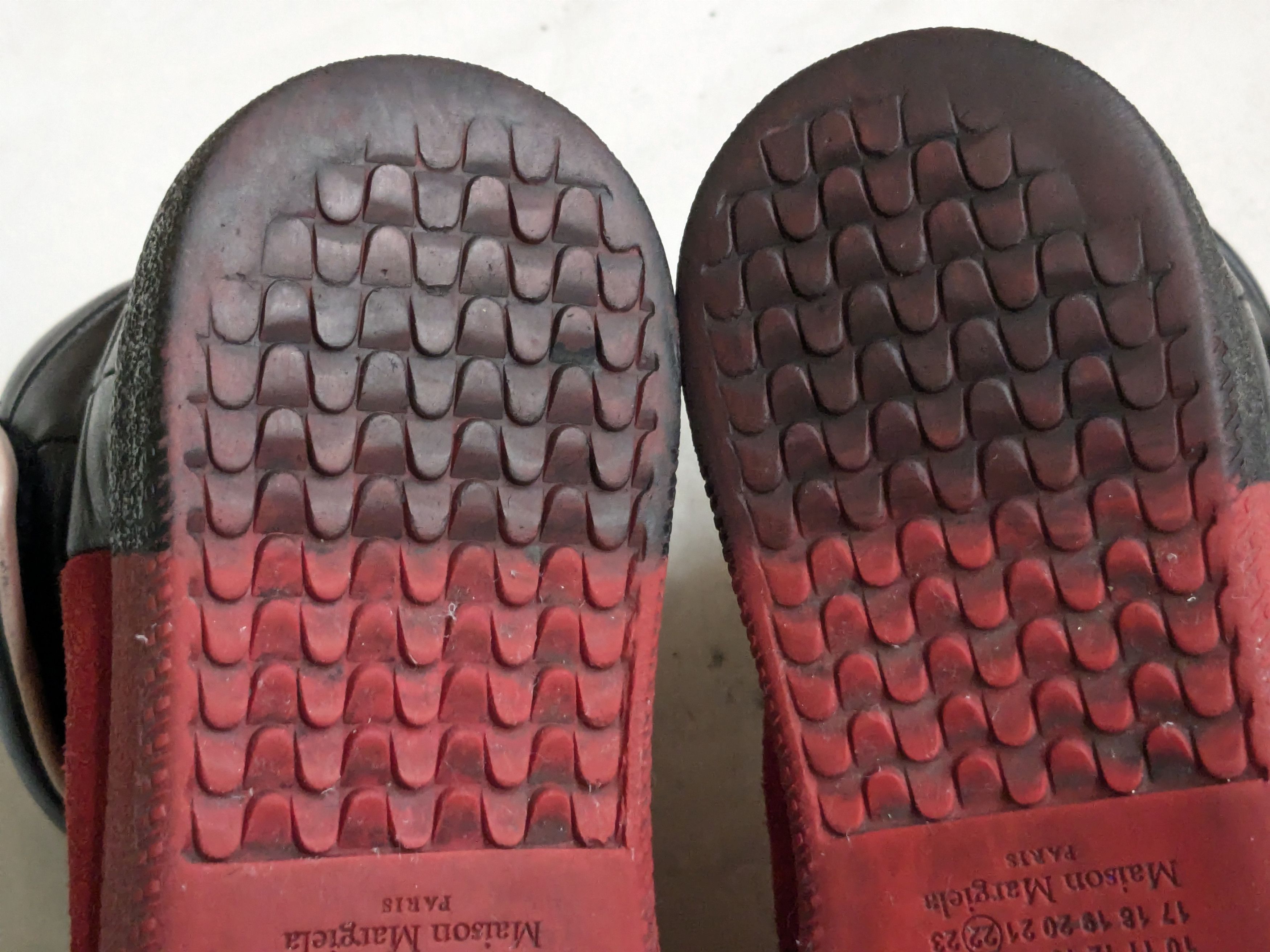 Maison Margiela Maison Margiela Future Red Black 7 40 High Tops Suede Size US 7 / EU 40 - 17 Thumbnail