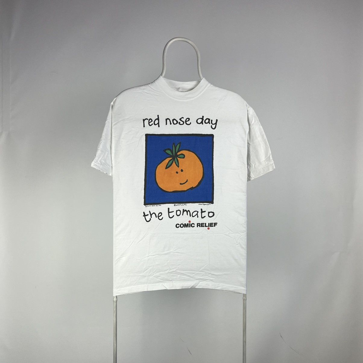 Band Tees × Vintage Vintage Comic Relief The tomato red nose day Tshirt 1992 art Size US M / EU 48-50 / 2 - 1 Thumbnail