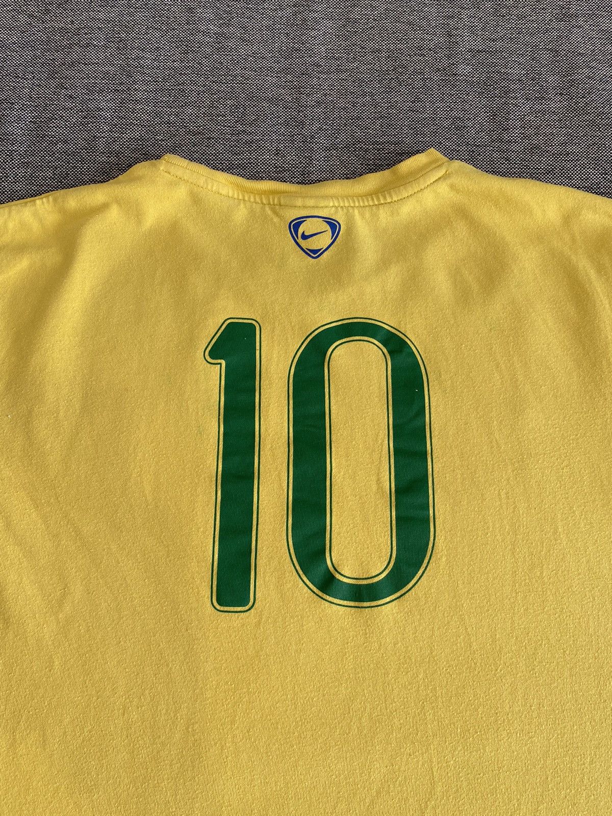 Nike Brazil Nike Ronaldinho T Shirt Size XL Size US XL / EU 56 / 4 - 7 Thumbnail