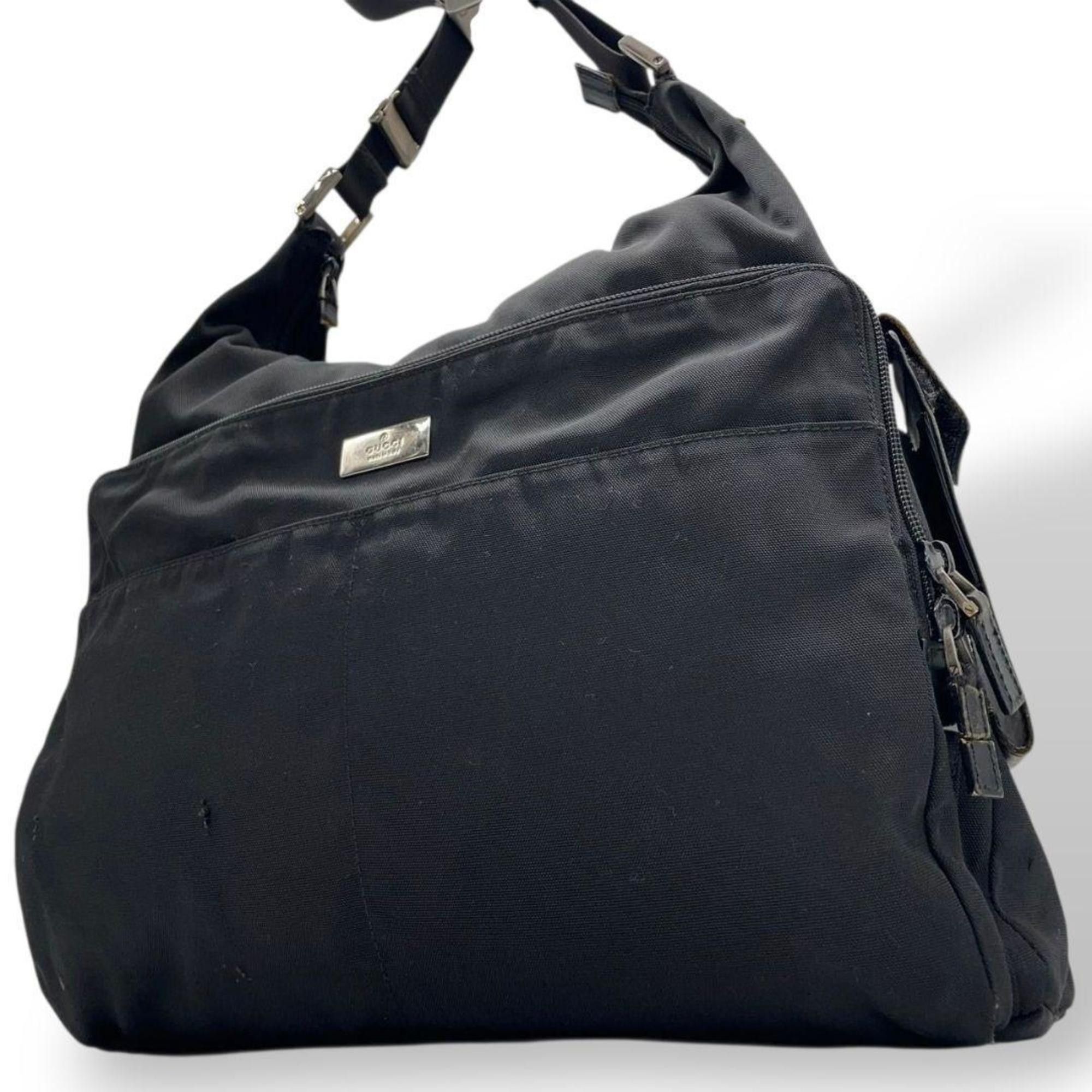 GUCCI LOGO PLATE NYLON ONE SHOULDER BAG