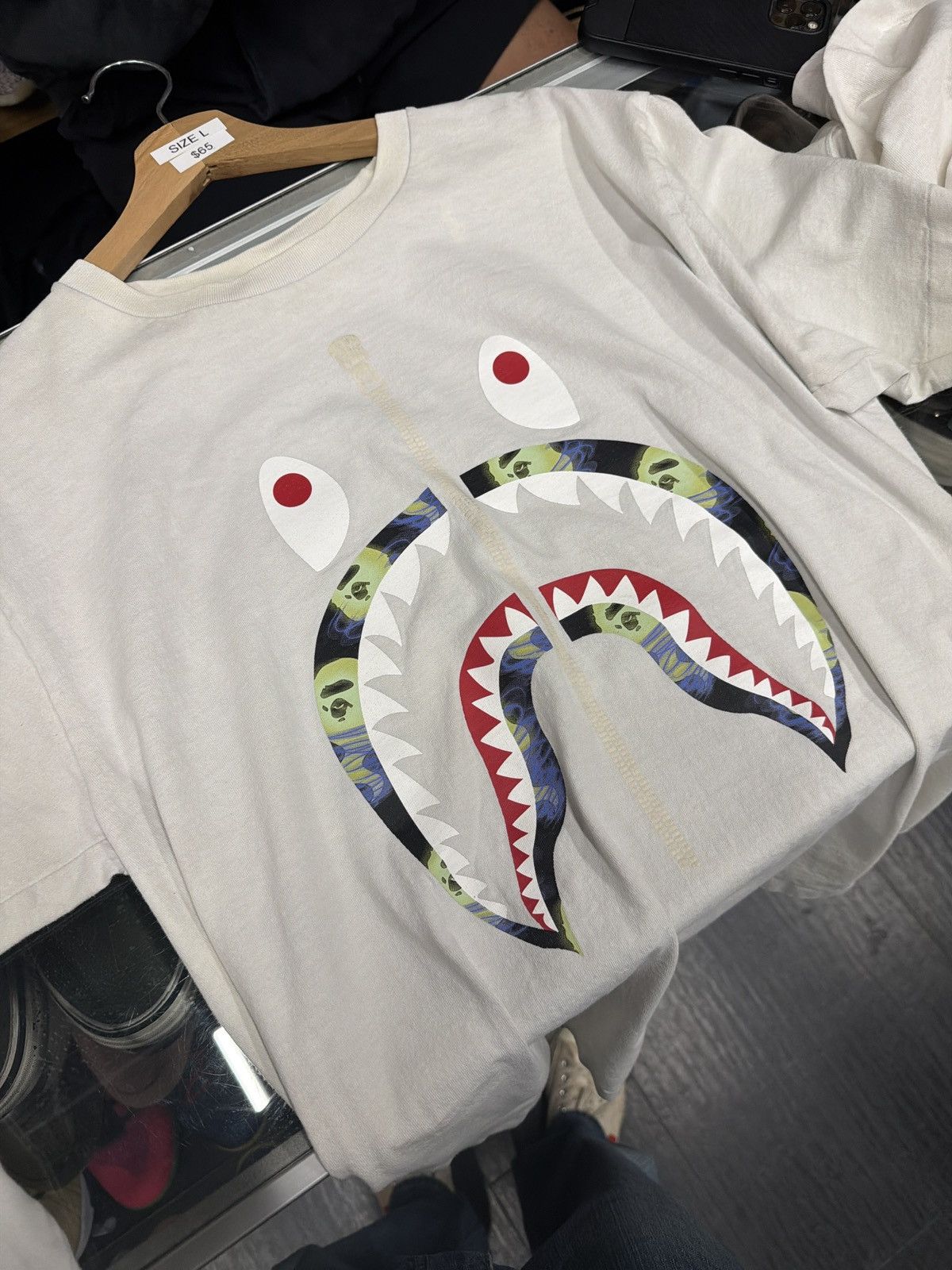 Bape Baoe Zipper Logo T-Shirt Size US L / EU 52-54 / 3 - 8 Thumbnail