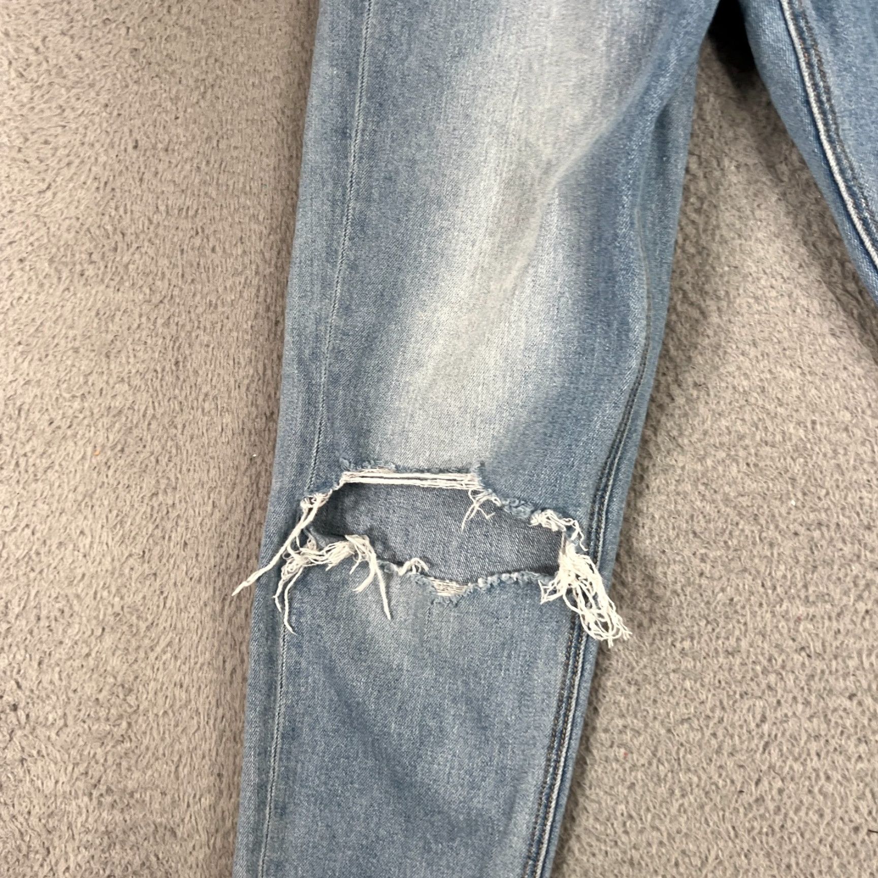 American Eagle Outfitters VINTAGE American Eagle Women's Mom Jeans Size 4 Regular Light Wash Stretch Denim Blue 28in Waist Size 27" / US 4 / IT 40 - 3 Thumbnail