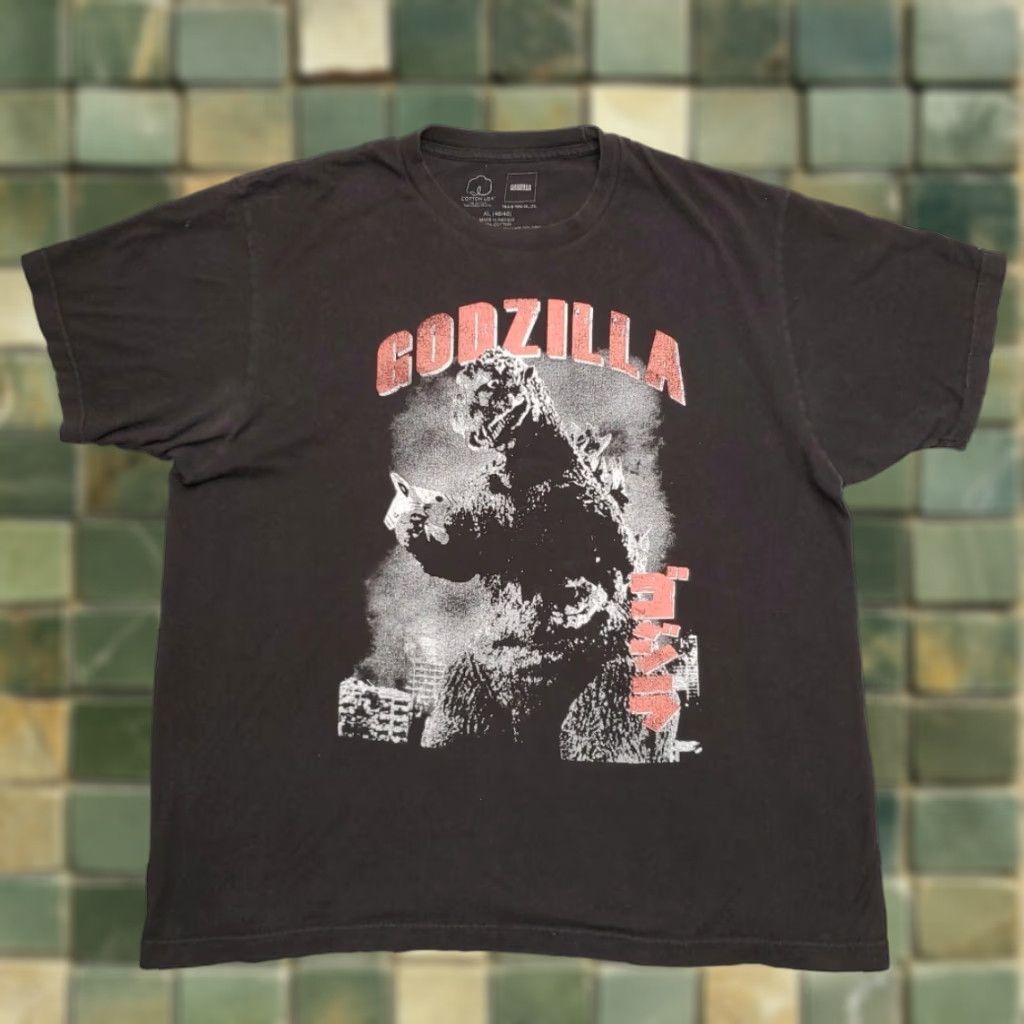 Vintage Godzilla Shirt Mens XL Black Movie Crewneck TEE Gojira Kaiju Toho Gojira TEE 60s 70s 90s Cartoon Movie Crew Neck Short Sleeve Jersey Cotton Size US XL / EU 56 / 4 - 1 Thumbnail