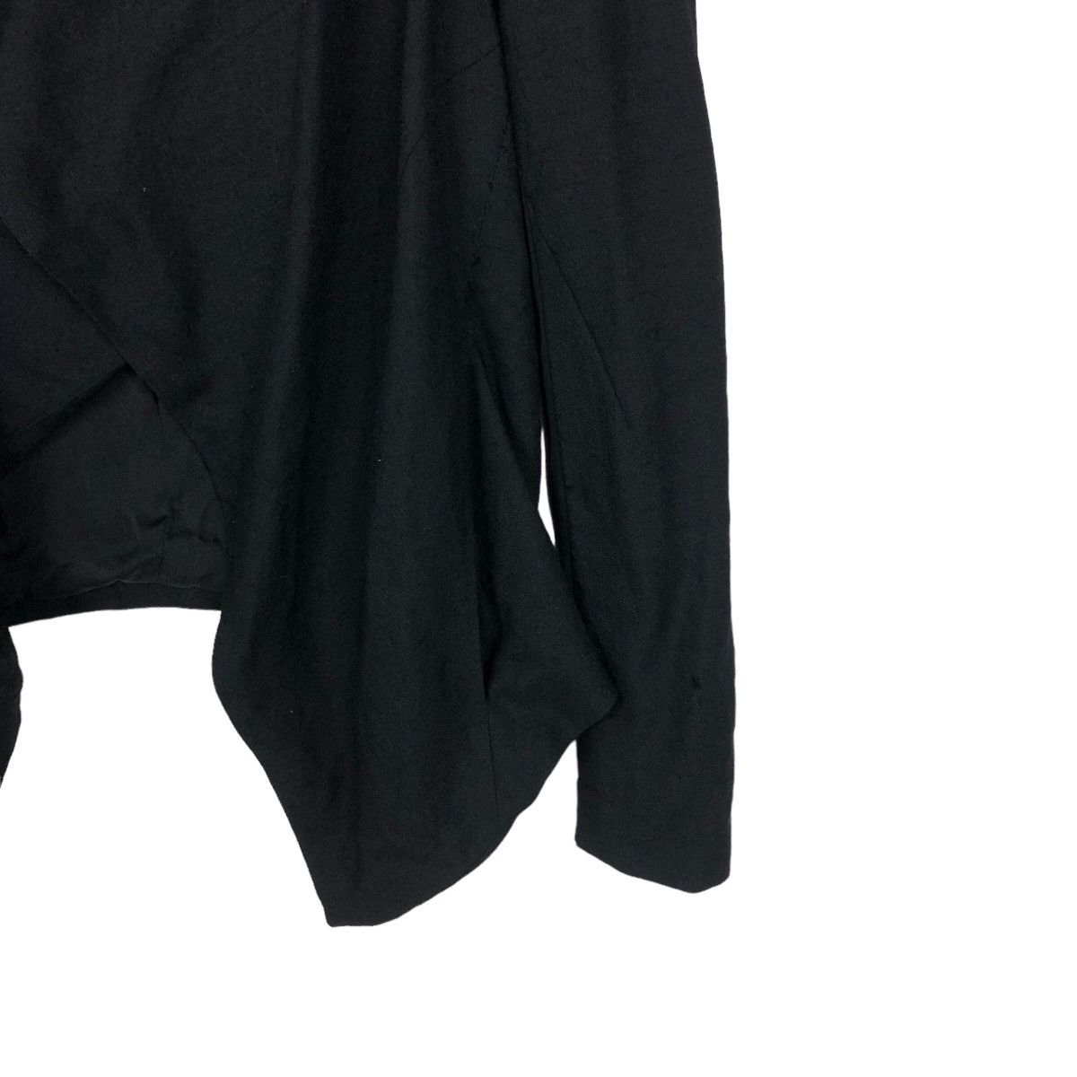 Helmut Lang VINTAGE HELMUT LANG CROPPED JACKET AVANT GARDE DESIGN Size US M / EU 48-50 / 2 - 4 Thumbnail