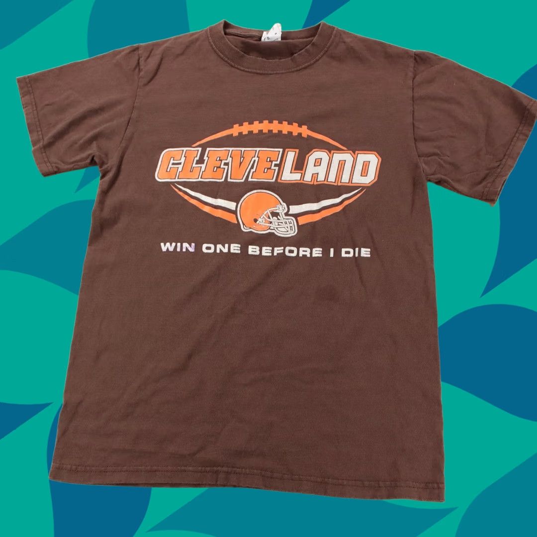 Jerzees VINTAGE Cleveland Browns Shirt Unisex Adult Small Brown Football 90s Browns T-Shirt Size US S / EU 44-46 / 1 - 1 Thumbnail