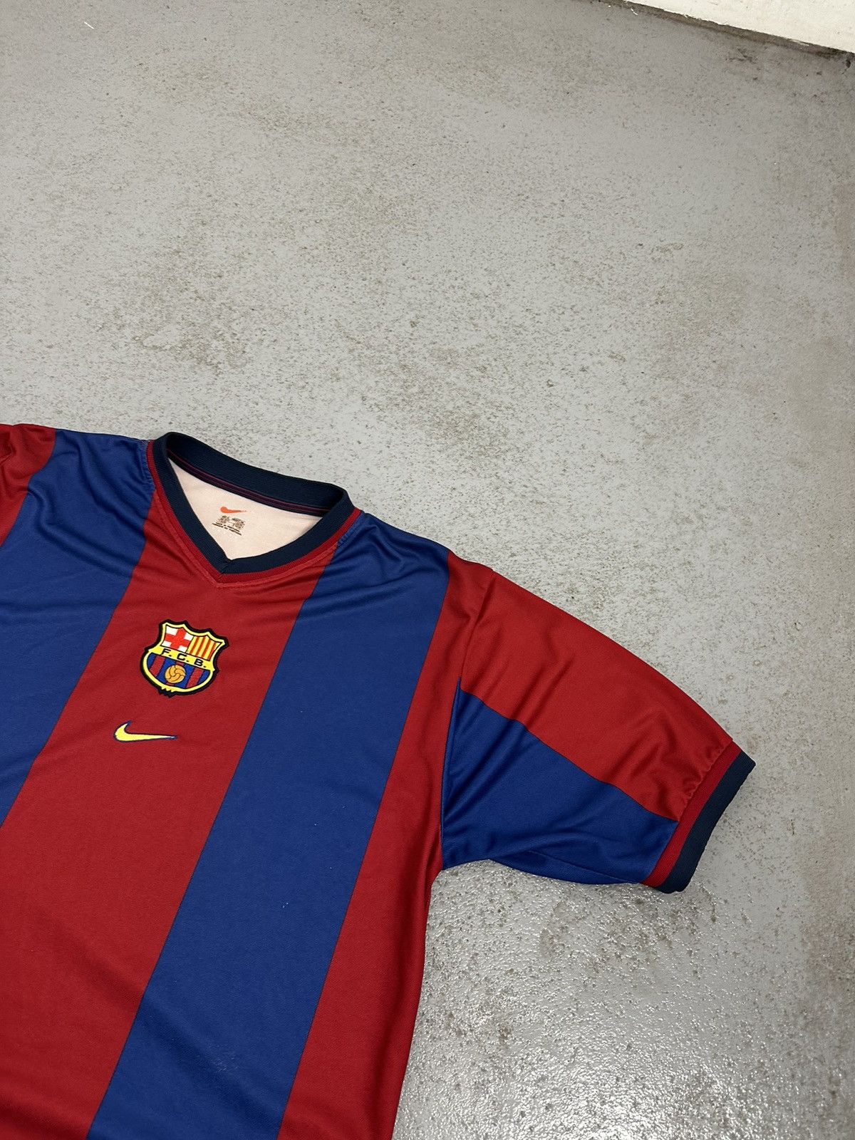 Nike Barcelona 1998/99 Nike Home Jersey Size US XL / EU 56 / 4 - 3 Thumbnail