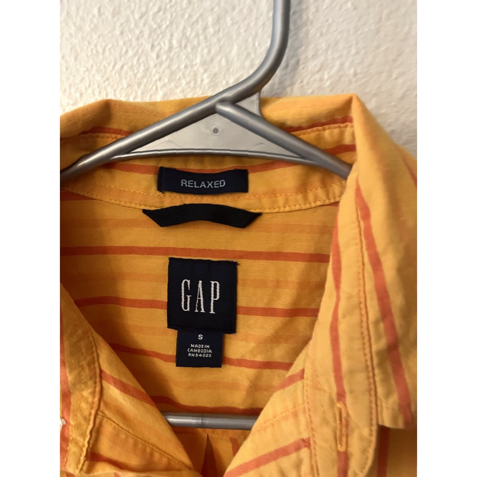 Gap Gap Button-Up Shirt S Orange Striped Long Sleeve Relaxed Mens Modern Classic Casual Business Party/Cocktail Travel (Adult) Mens Size US S / EU 44-46 / 1 - 2 Thumbnail