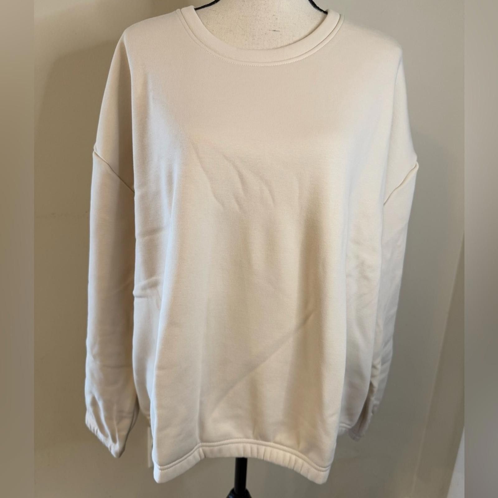 Banana Republic Banana Republic Cream fleece sweatshirt SZ XXL Size XXL / US 16-18 / IT 52-54 - 1 Thumbnail