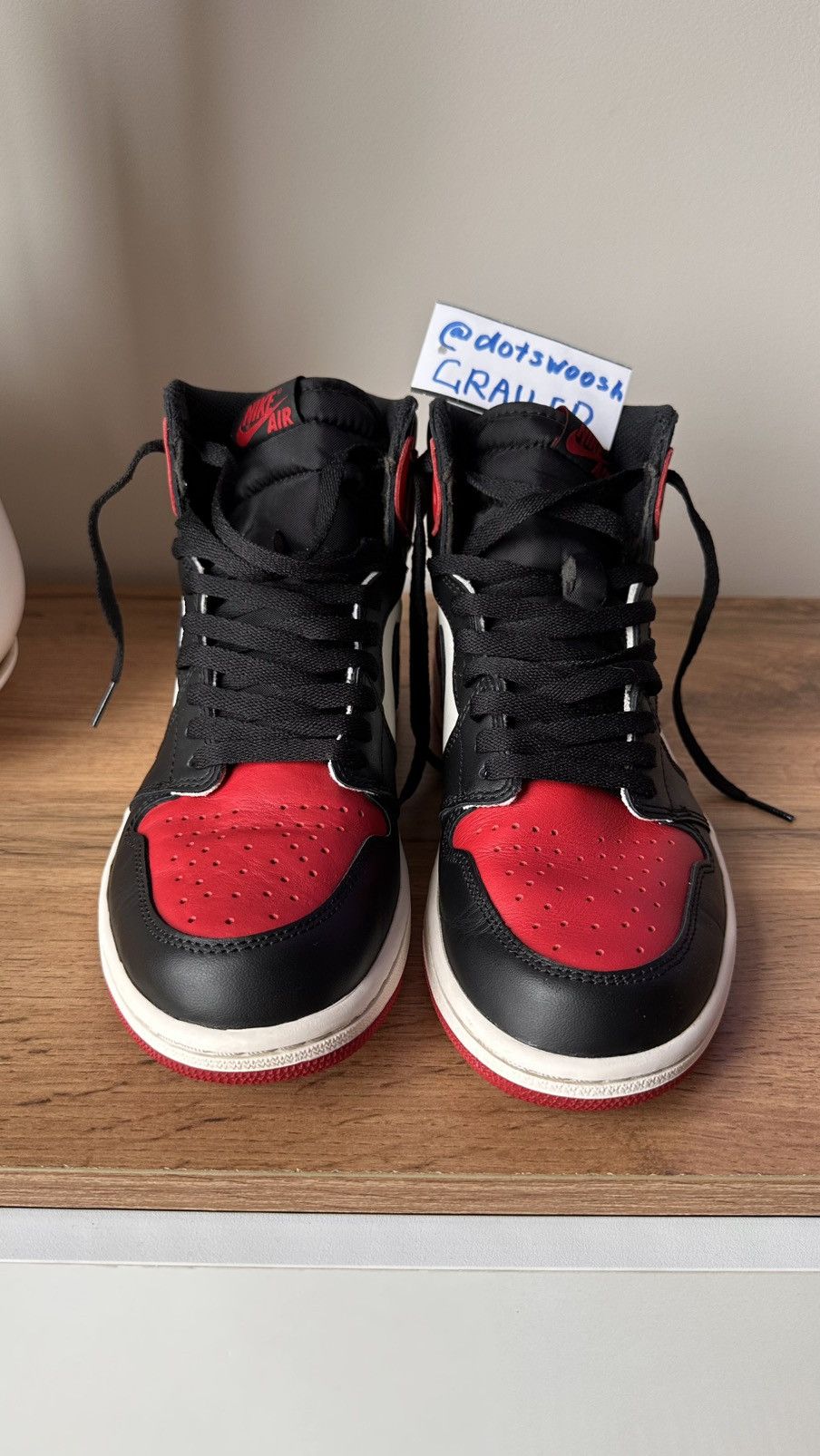 Jordan Brand × Nike Jordan 1 Retro High OG Bred Toe 2018 Size US 9 / EU 42 - 4 Thumbnail