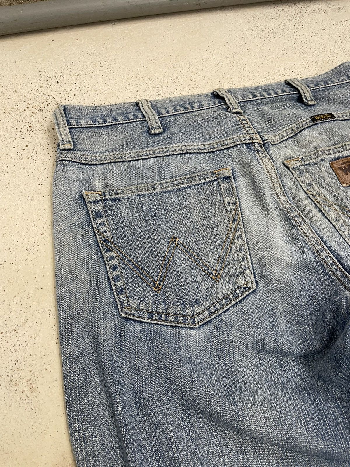 Wrangler Wrangler Distressed Light Blue Denim Pants Size US 32 / EU 48 - 13 Thumbnail