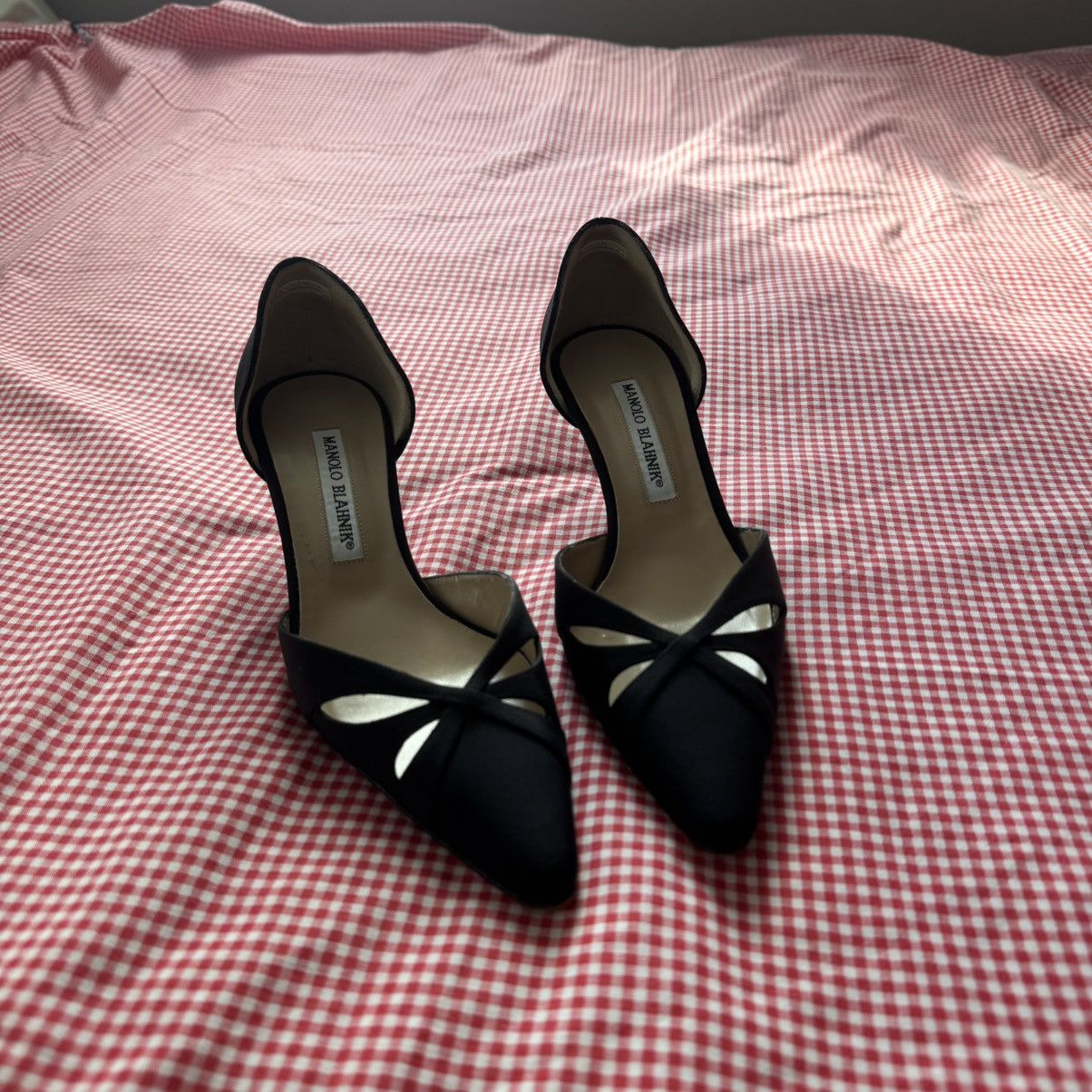 Manolo Blahnik Vintage Black Satin Manolo Heels Size US 6 / IT 36 - 4 Thumbnail
