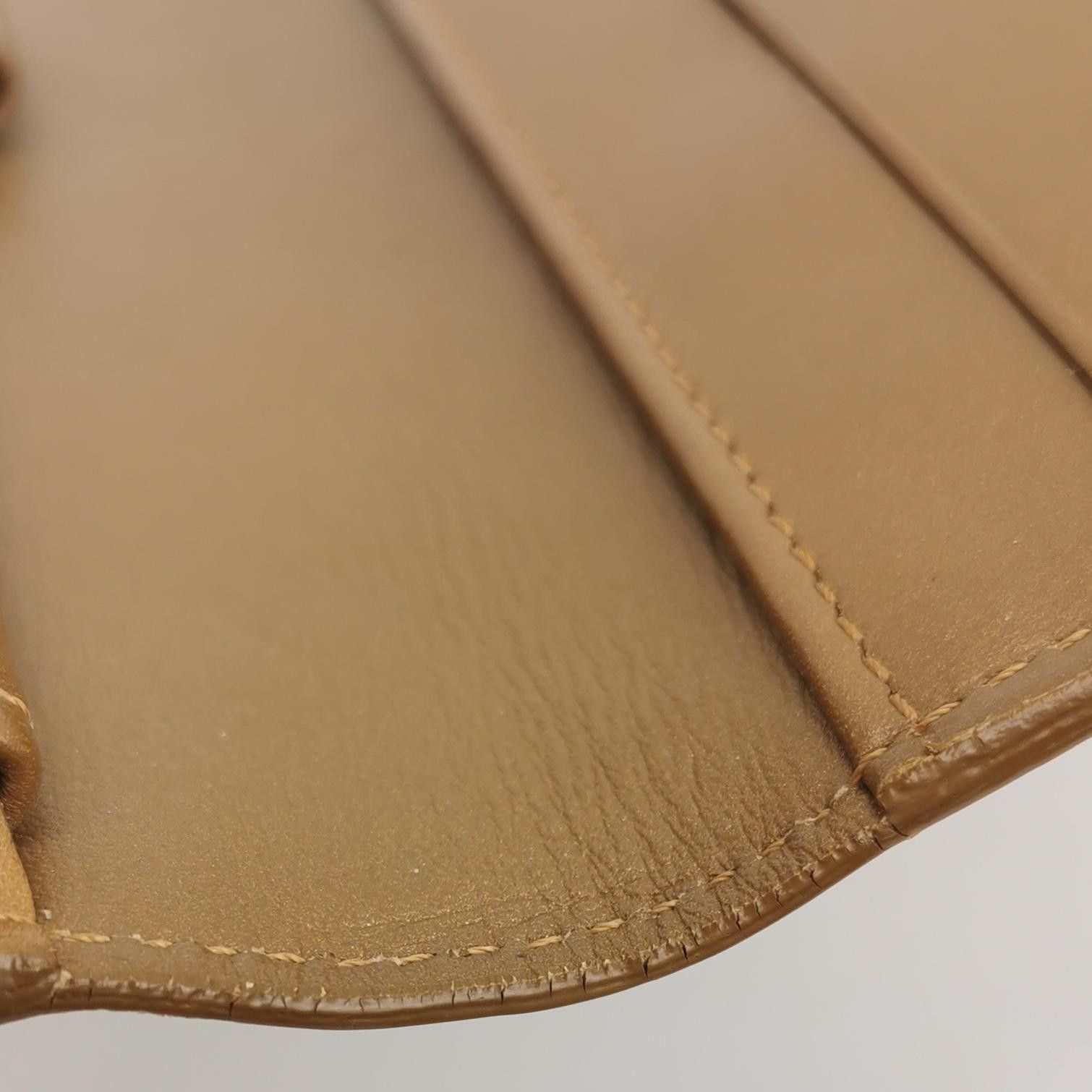 Louis Vuitton Louis Vuitton (LV) Cowhide embossed monogram snap wallet -y Size ONE SIZE - 7 Thumbnail