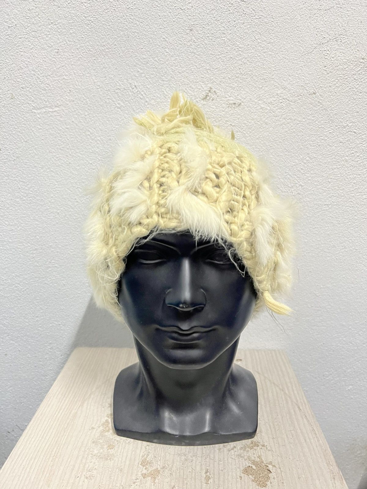 Japanese Brand Japanese Brand iori Fur Beanie Hat Size ONE SIZE - 2 Thumbnail