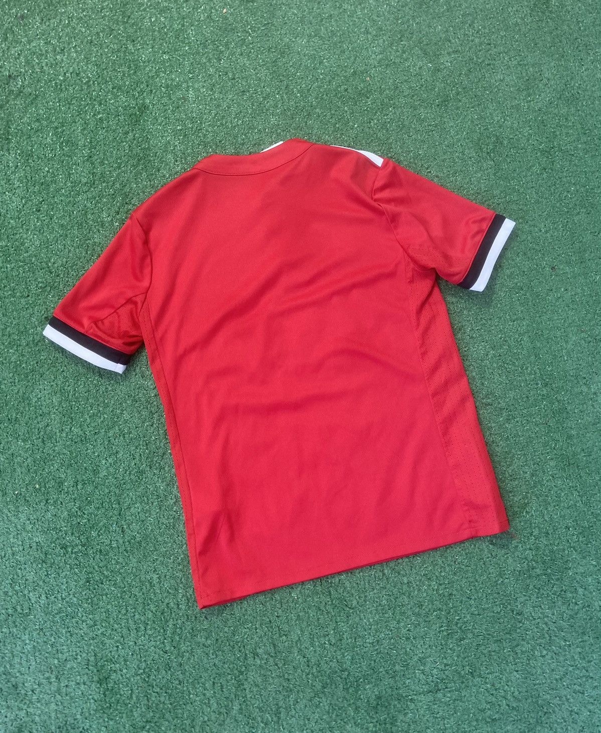 Adidas Manchester united tee adidas Jersey Size US S / EU 44-46 / 1 - 5 Thumbnail