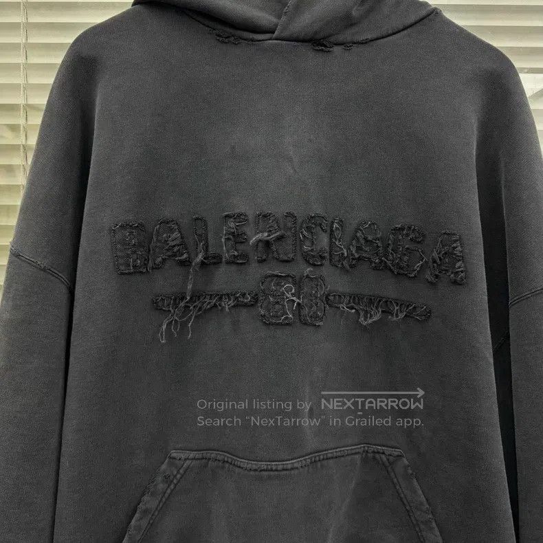 Balenciaga Balenciaga Destroyed Embroidered Hooded Sweatshirt Size US XS / EU 42 / 0 - 3 Thumbnail