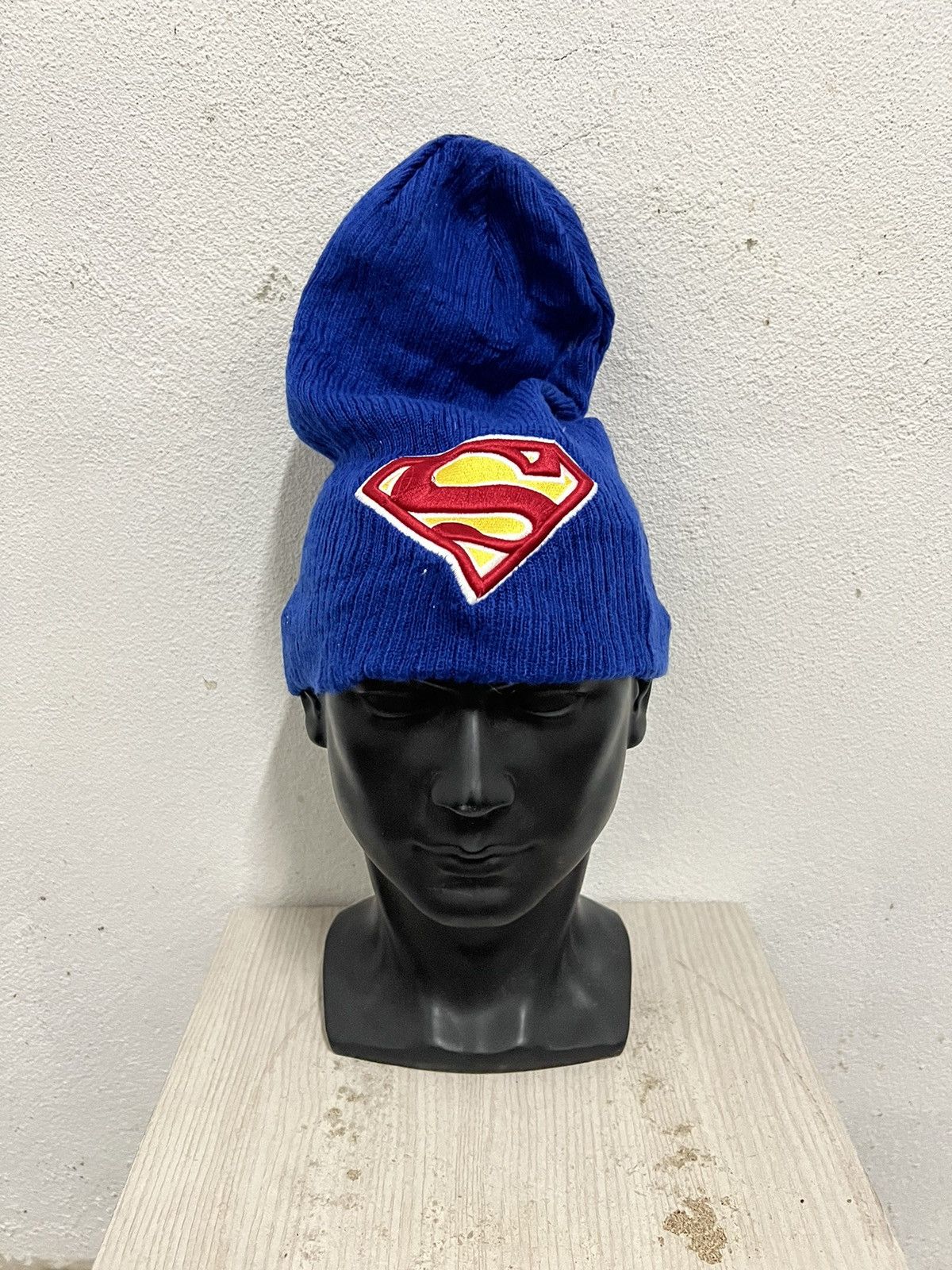 DC Comics Dc comics Superman Cartoon Beanie Hat Size ONE SIZE - 2 Thumbnail
