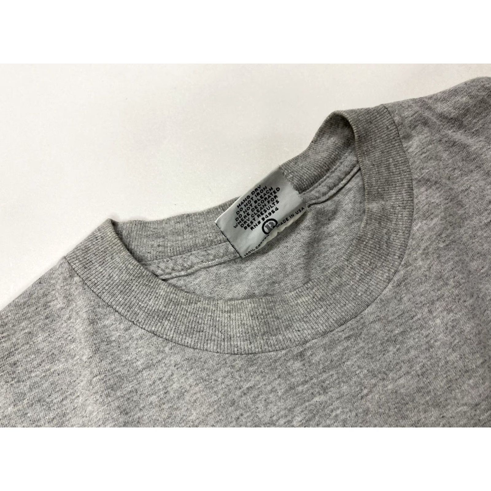 Vintage VINTAGE Players University T-Shirt Men XL Gray USA 90s Graphic Print Crew Neck Long Sleeve Hip Hop All Seasons Size US XL / EU 56 / 4 - 7 Thumbnail