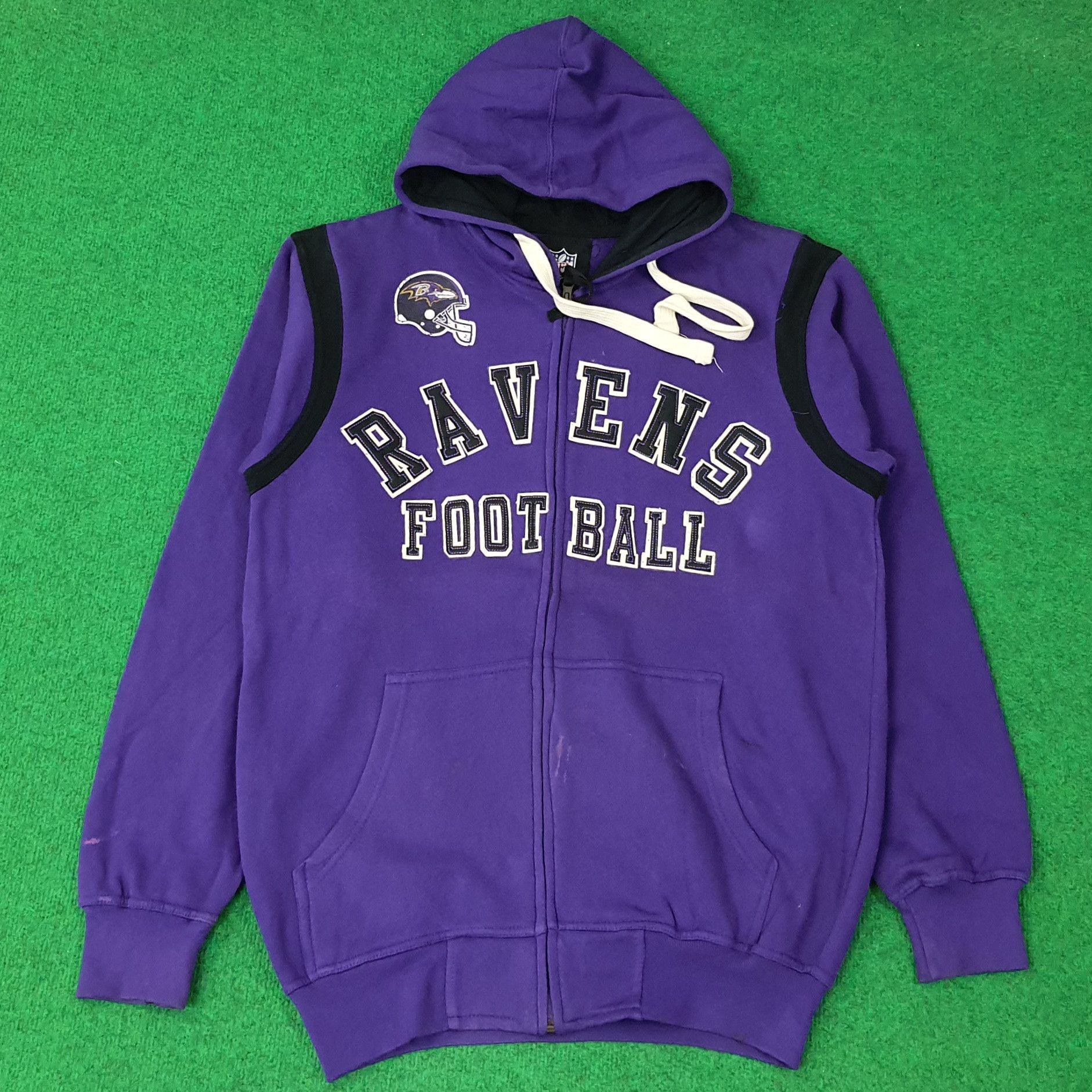 NFL Vintage NFL Ravens Football Team Zipper Hoodie C260N26 Size US M / EU 48-50 / 2 - 1 Thumbnail
