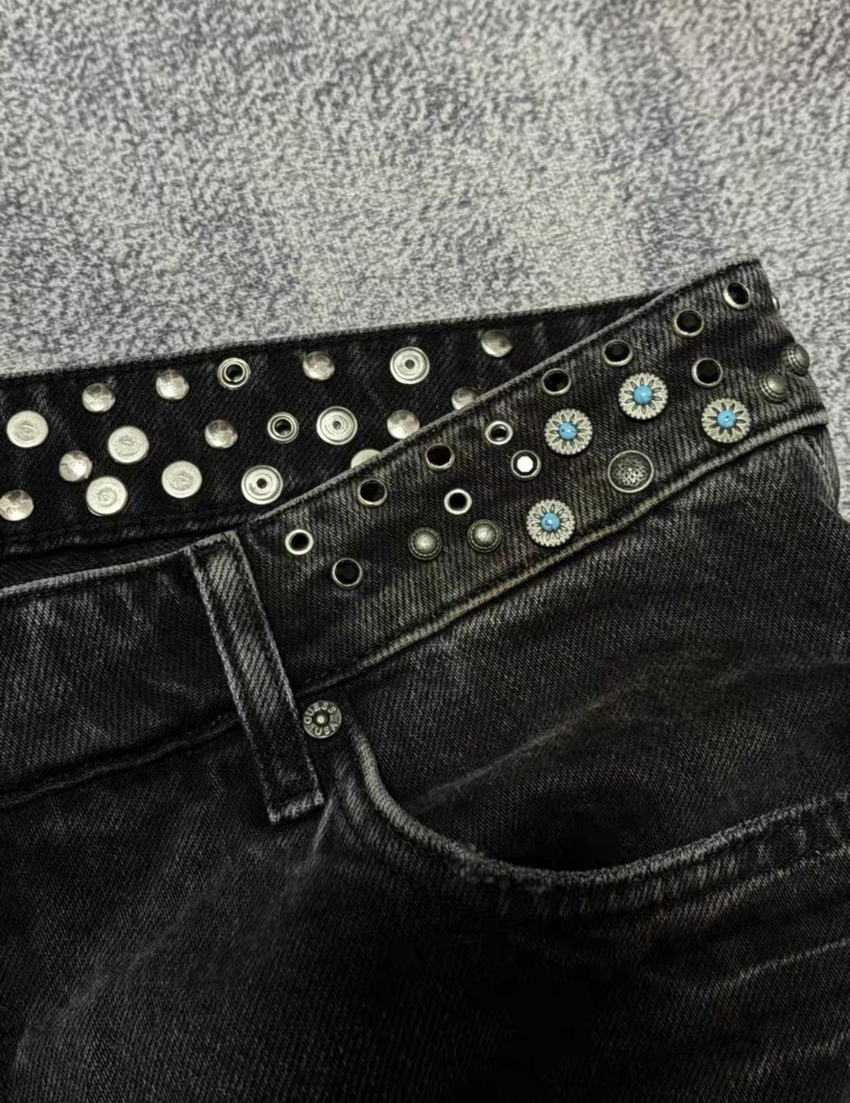 Guess GUESS. USA Gemstone Yellow Mud-Wash Jeans Size US 34 / EU 50 - 8 Thumbnail