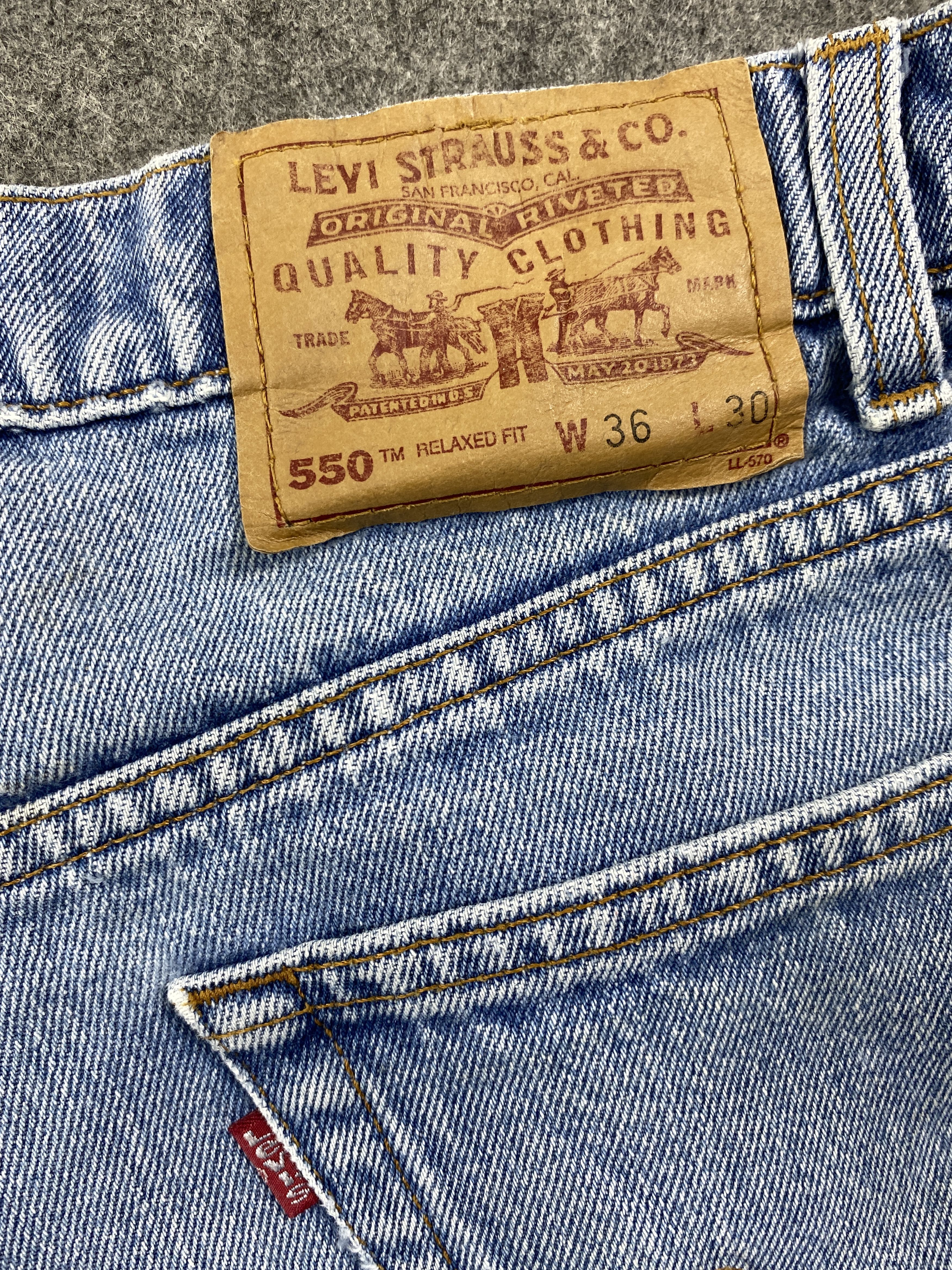 Levi's Light Blue Wash Vintage Levi's 550 34x29.5 Denim -JN1697 Size US 34 / EU 50 - 10 Thumbnail