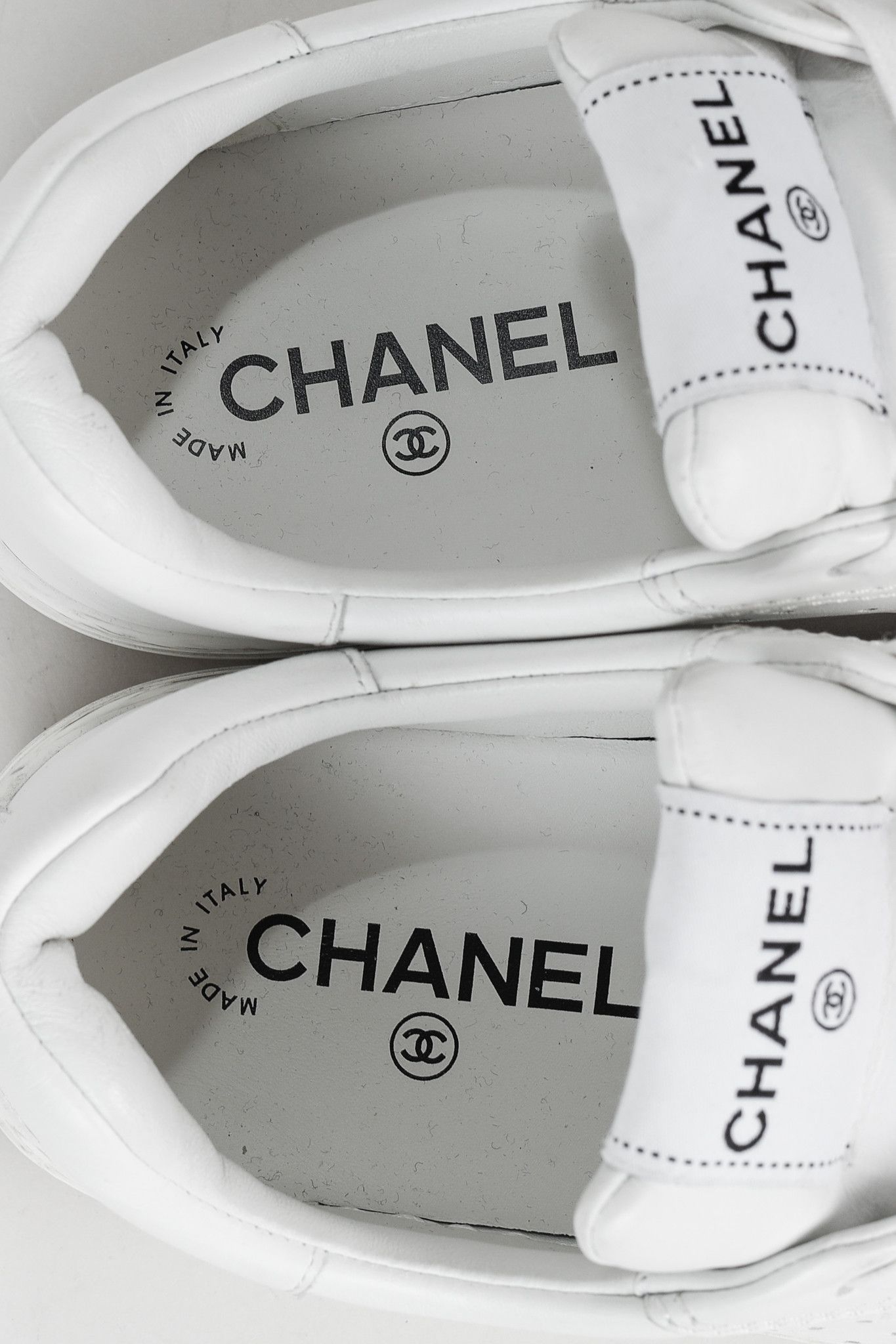 Chanel Chanel White Perforated Logo Leather Lace-Up Sneakers Size US 10.5 / IT 40.5 - 11 Thumbnail