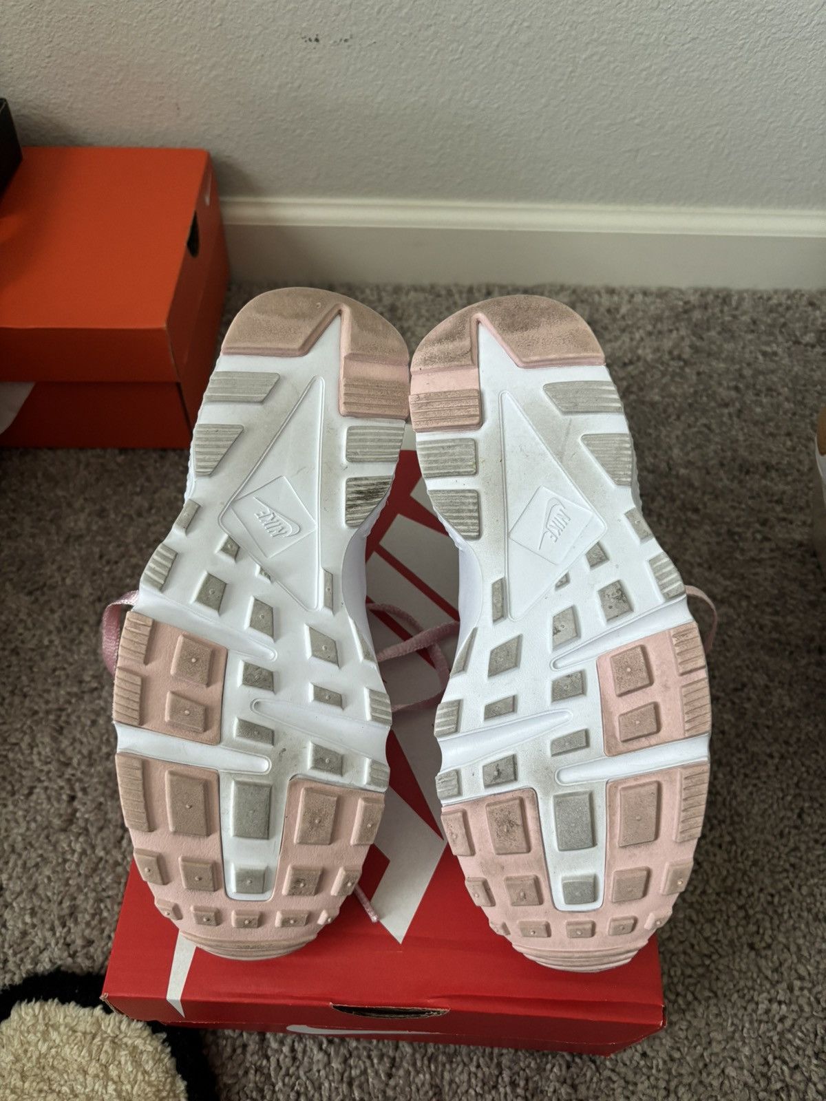 Nike Pink Huaraches Size US 5.5 / IT 35.5 - 6 Thumbnail