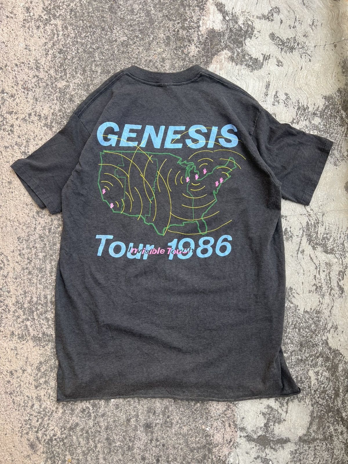 Vintage Vintage 1986 Genesis Invisible Touch Tour Size US S / EU 44-46 / 1 - 2 Thumbnail