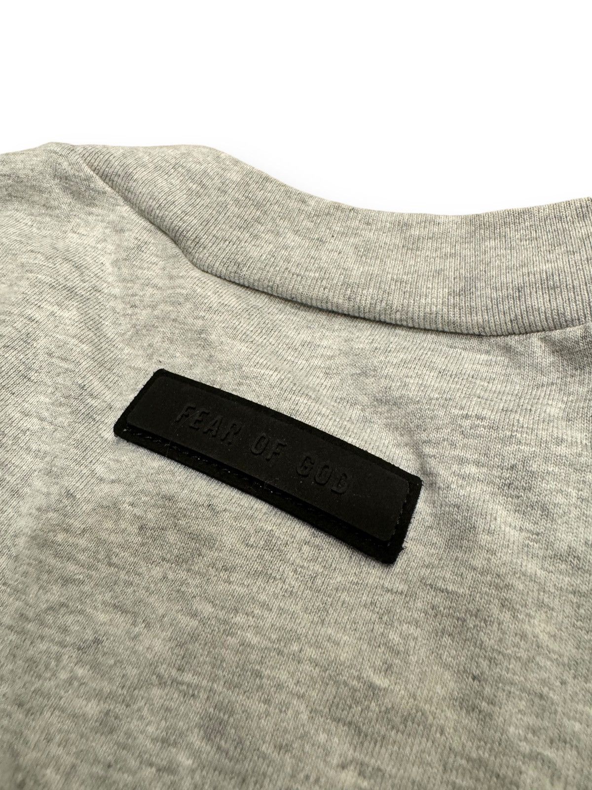 Essentials × Fear of God Fear of God Essentials Dark Heather Oatmeal T-Shirt Size US S / EU 44-46 / 1 - 6 Thumbnail