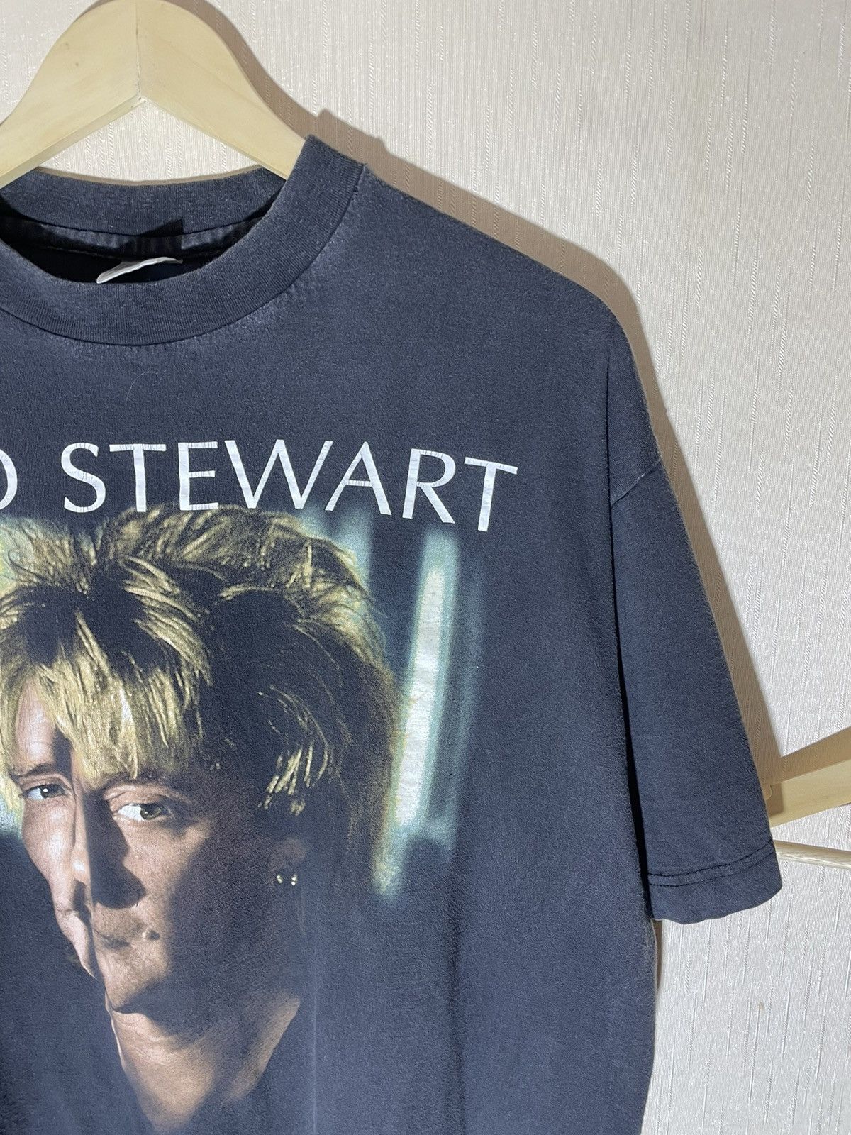 Band Tees × Vintage Rod Stewart a spanner in the works 1995 tour T shirt Size US XL / EU 56 / 4 - 3 Thumbnail