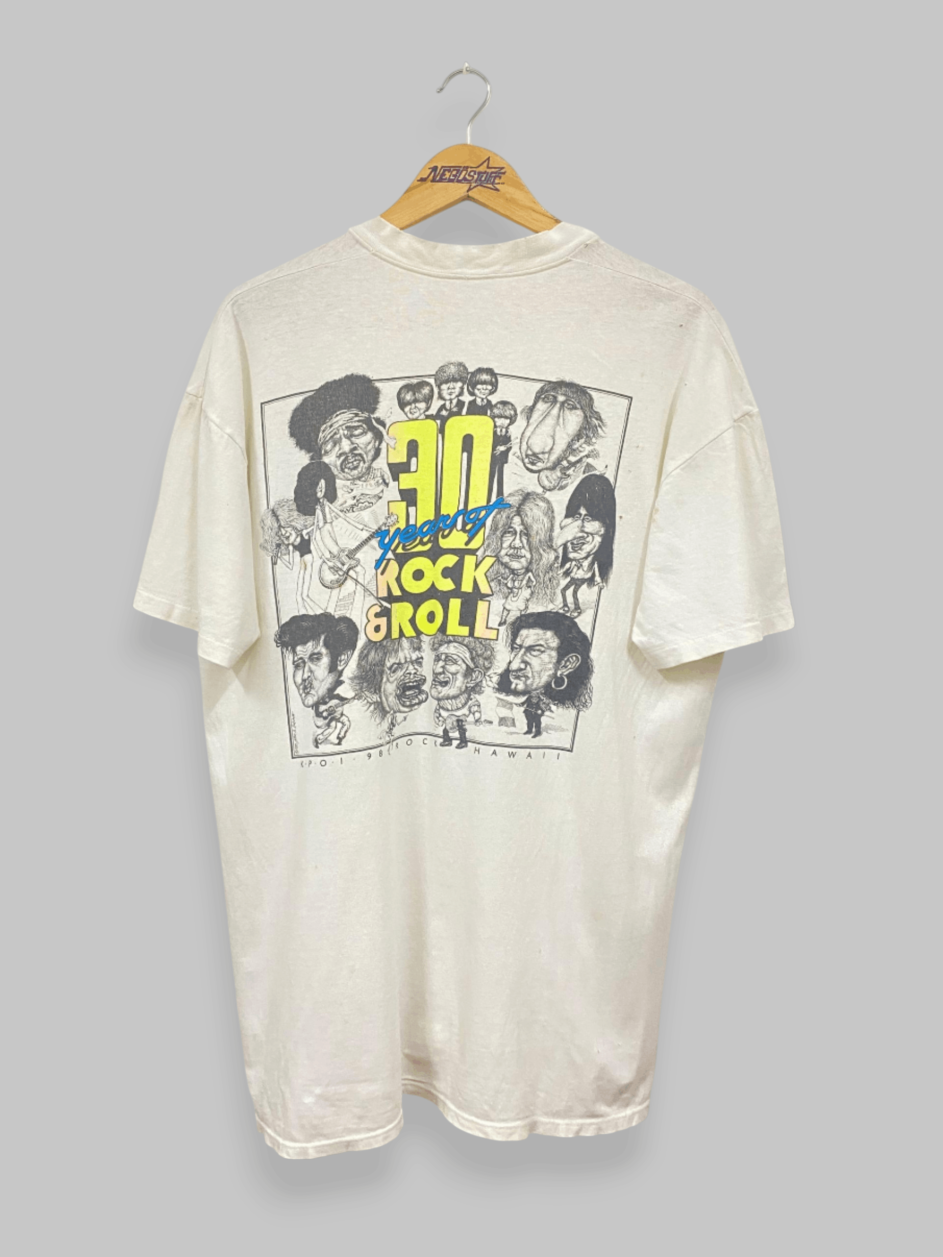 Band Tees vintage 1990 Legendary rock band t shirt distressed Size US XL / EU 56 / 4 - 1 Thumbnail