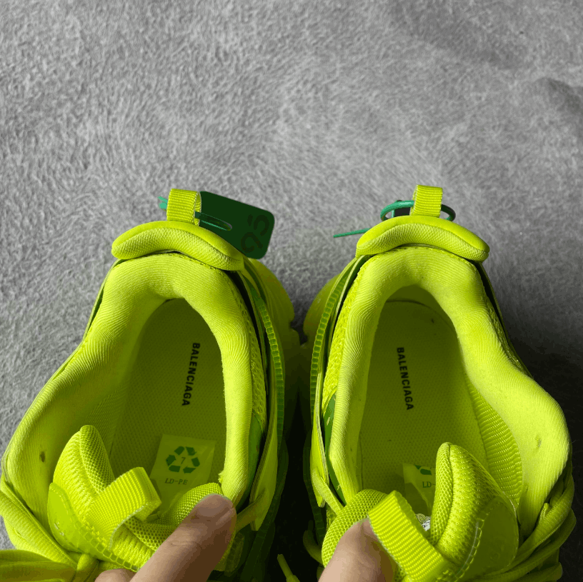 Balenciaga Balenciaga retro chunky sneakers Size US 9 / EU 42 - 8 Thumbnail