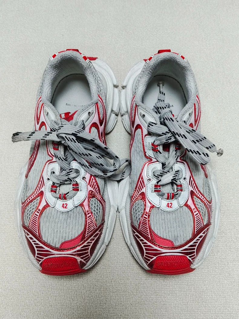 Balenciaga Balenciaga Low top done old red shoes 2502-Nextarrow Size US 9 / EU 42 - 4 Thumbnail