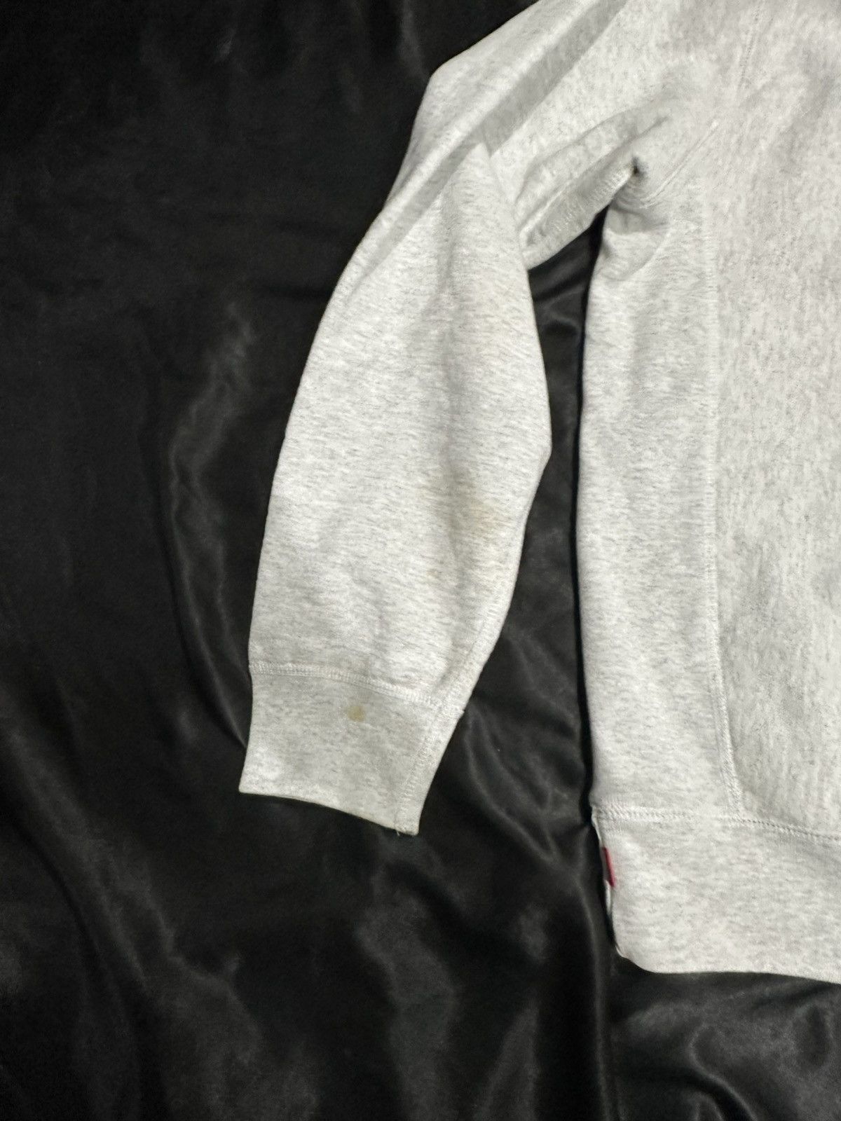 Supreme Supreme Ash Grey Channel Logo Hoodie 2018 Ltd Ed SS18 Size US M / EU 48-50 / 2 - 8 Thumbnail