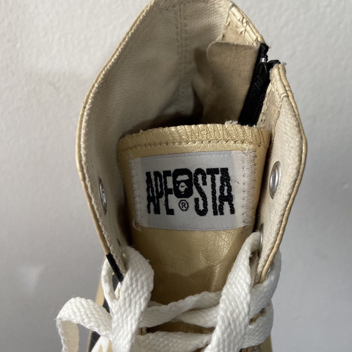 Bape Shark Apesta Hi Size US 8 / EU 41 - 24 Thumbnail