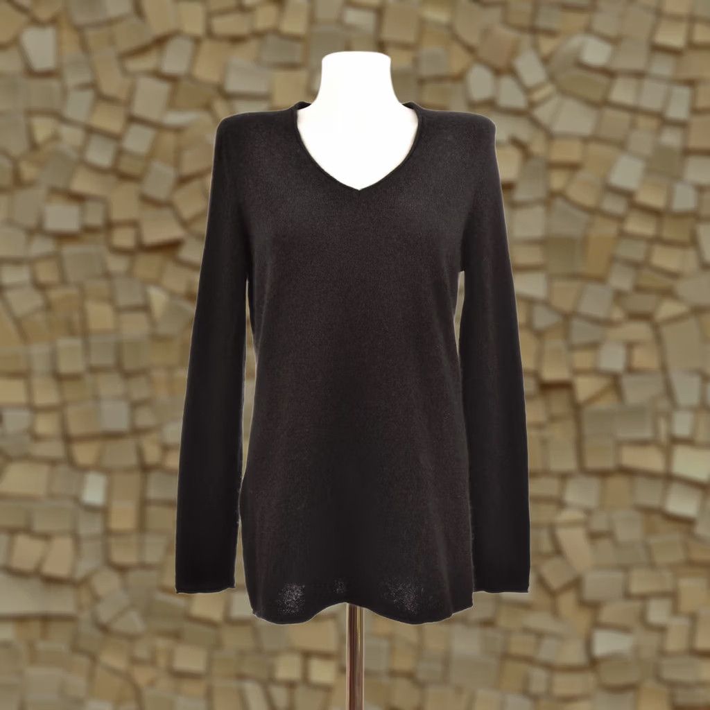 Vintage Esisto Cashmere V-Neck Black Pullover Sweater Size L Women" Size L / US 10 / IT 46 - 1 Thumbnail