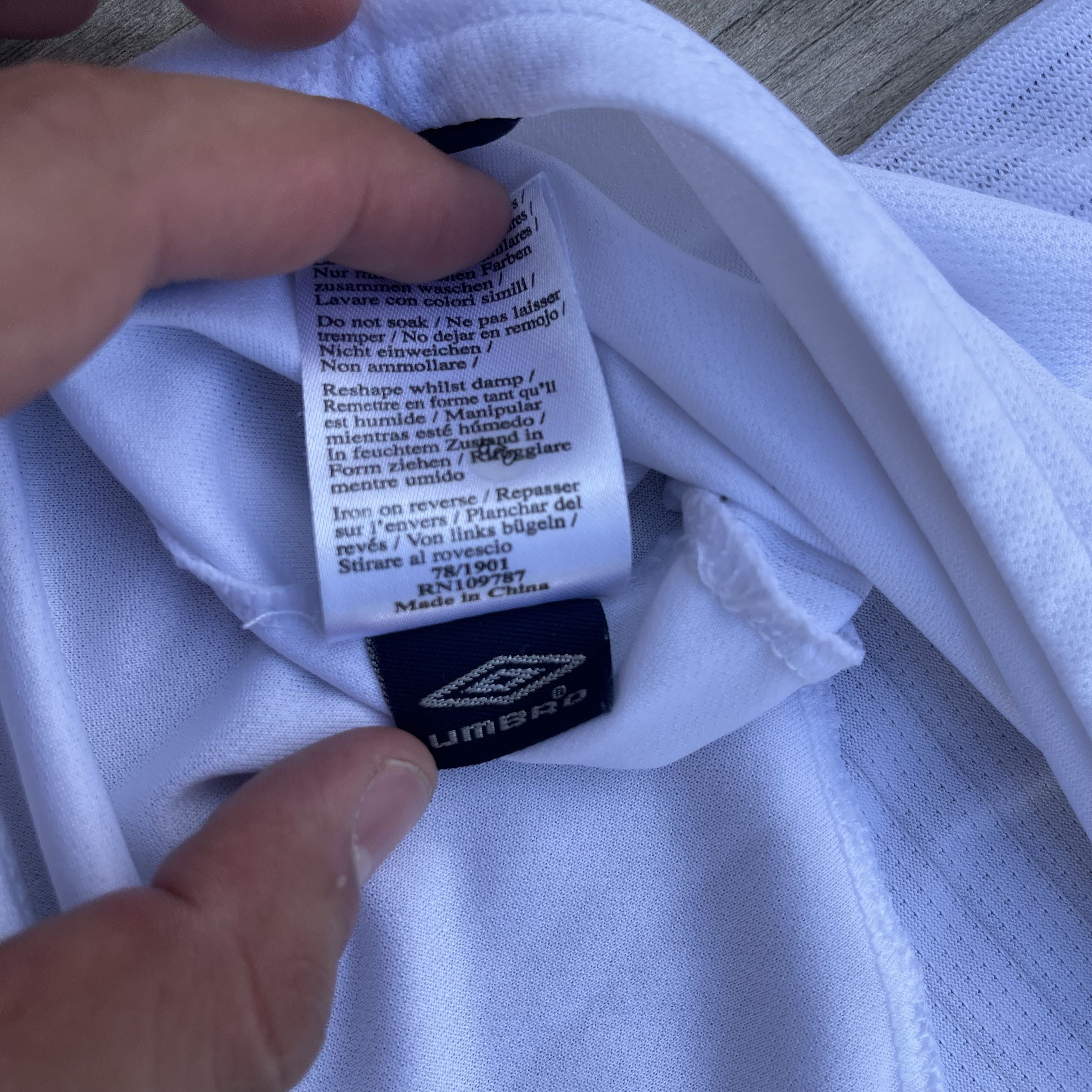 Umbro Vintage Umbro England Soccer Jersey Size US XXL / EU 58 / 5 - 8 Thumbnail