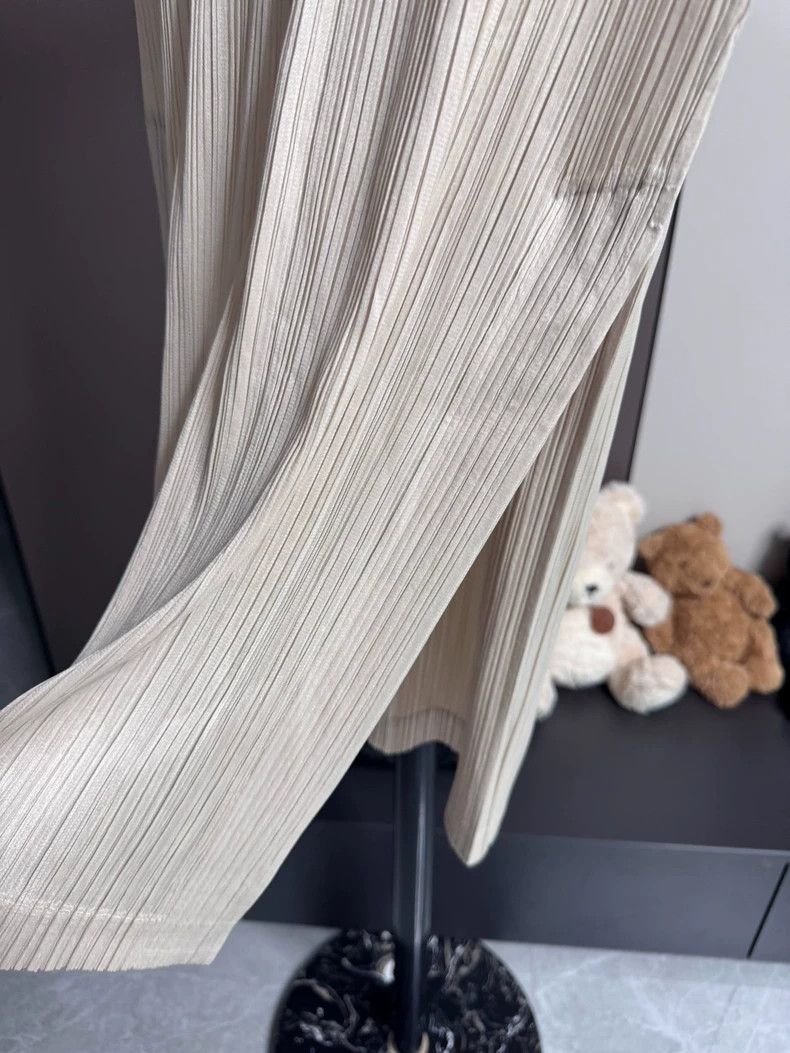 Issey Miyake Issey Miyake size:4 A beige long-sleeved vest Size S / US 4 / IT 40 - 3 Thumbnail