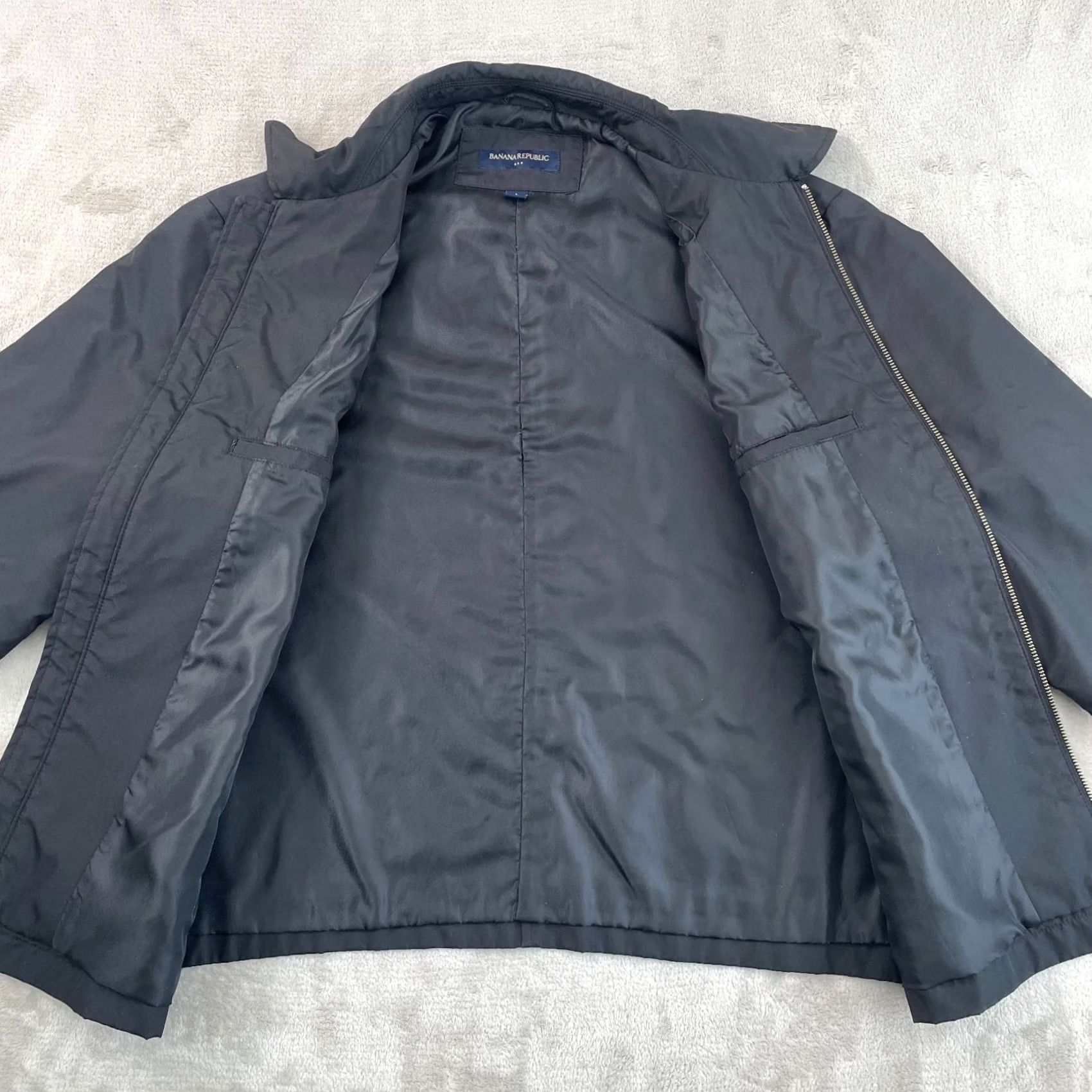 Banana Republic Banana Republic Jacket Men Large Black Minimalist Full Zip Pockets Collared Bomber Jacket Size US L / EU 52-54 / 3 - 3 Thumbnail