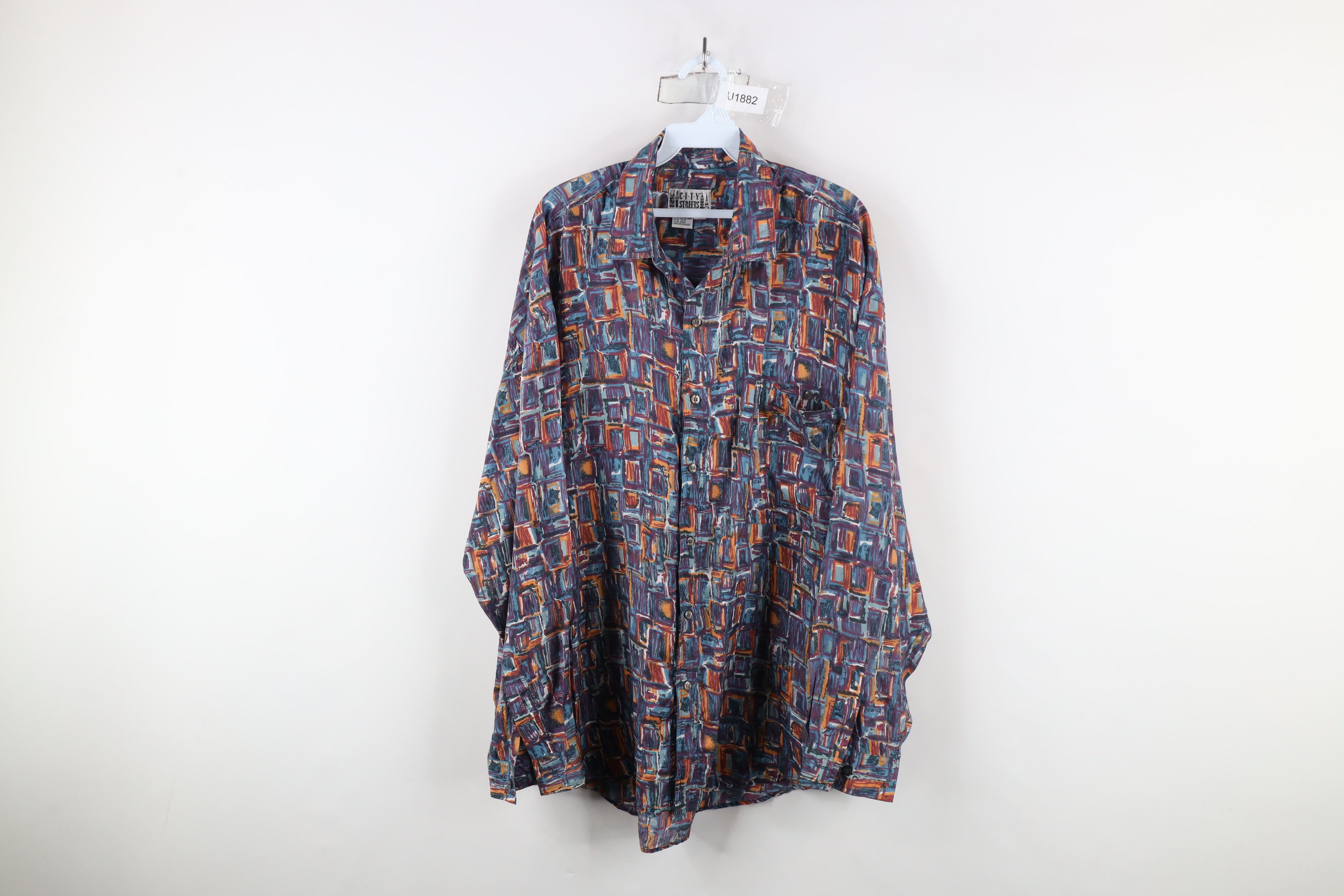 Vintage Vintage 90s Streetwear Abstract Silk Collared Button Shirt Size US L / EU 52-54 / 3 - 1 Thumbnail