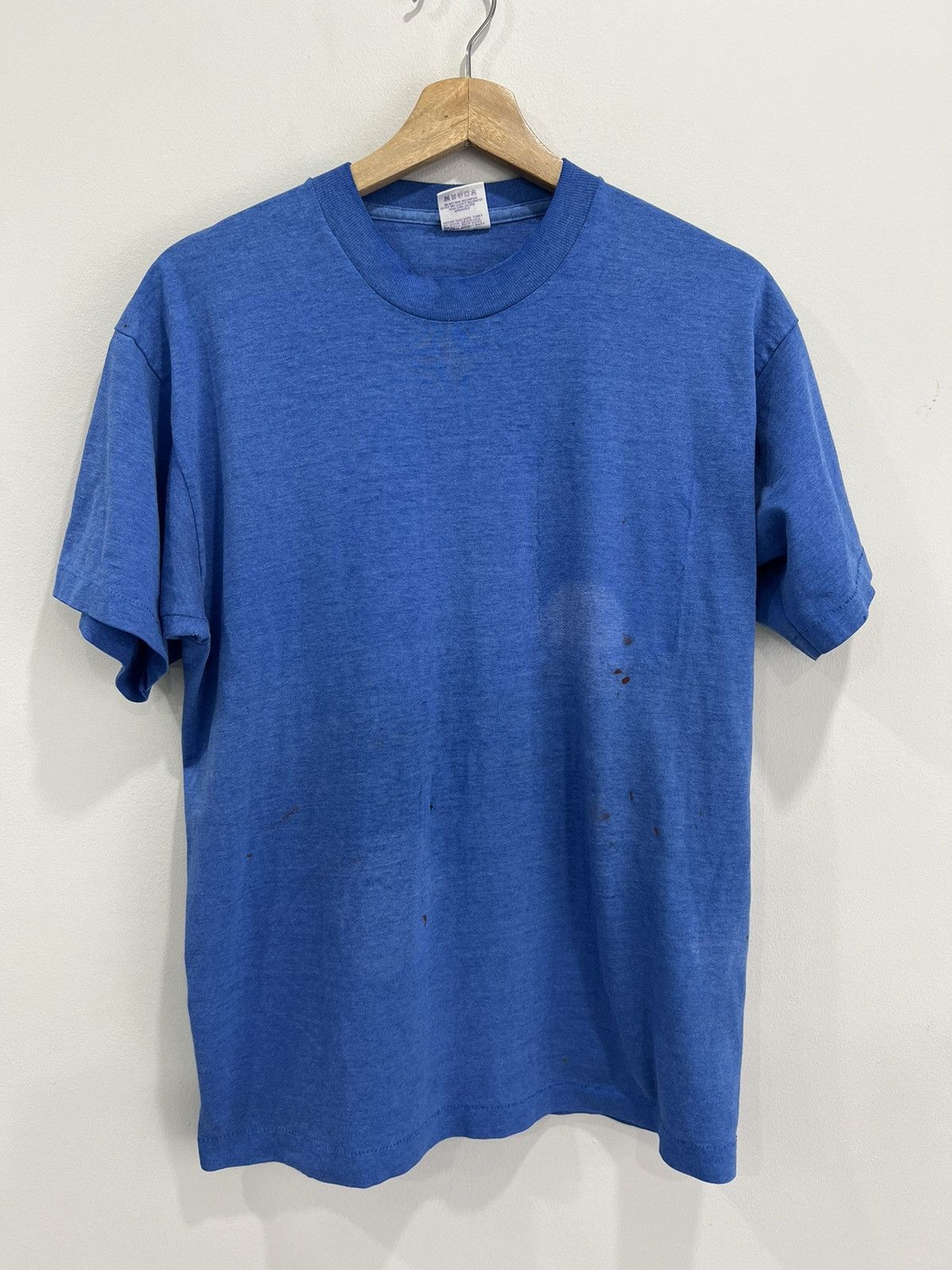 Japanese Brand Vintage 90s Blank Tee Shirt single stitch ghost pocket faded Size US L / EU 52-54 / 3 - 1 Thumbnail