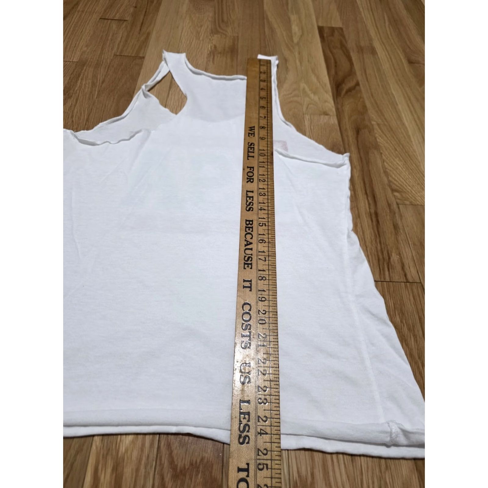 Vintage Modern Lux Tank Top Women’s XL White USA Distressed Look Tank Top Sleeveless Scoop Neck Pullover Casual Regular Size XL / US 12-14 / IT 48-50 - 4 Thumbnail