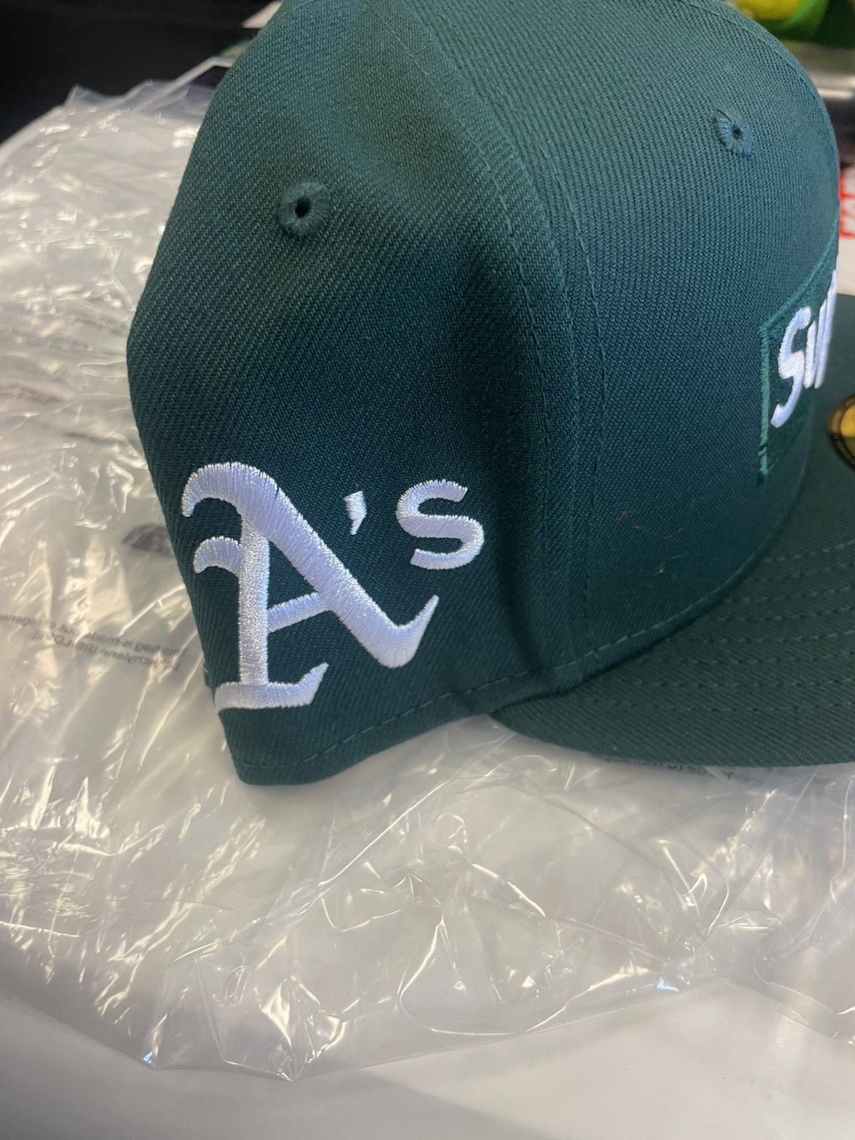 MLB × New Era × Supreme Supreme MLB Oakland As Fitted Size ONE SIZE - 2 Thumbnail