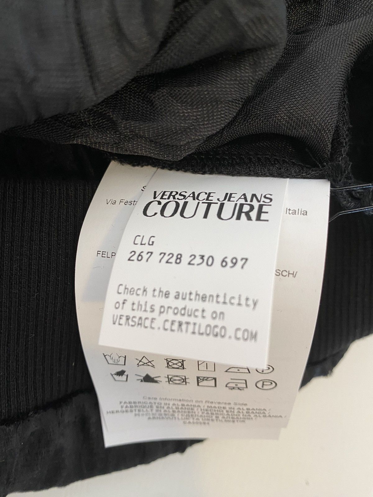 Versace Jeans Couture Versace Jeans Culture Velvet Froisse sweatshirt, size M, new Size M / US 6-8 / IT 42-44 - 11 Thumbnail