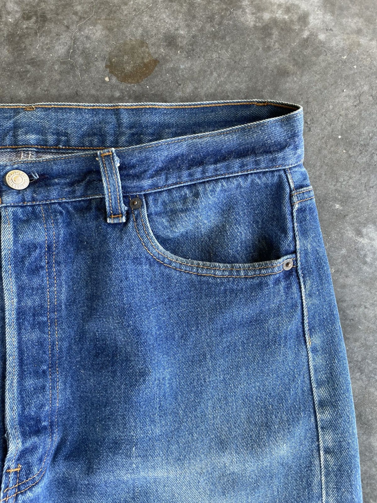 Levi's × Vintage VTG 80s Levi's 501xx #515 Size US 36 / EU 52 - 2 Thumbnail