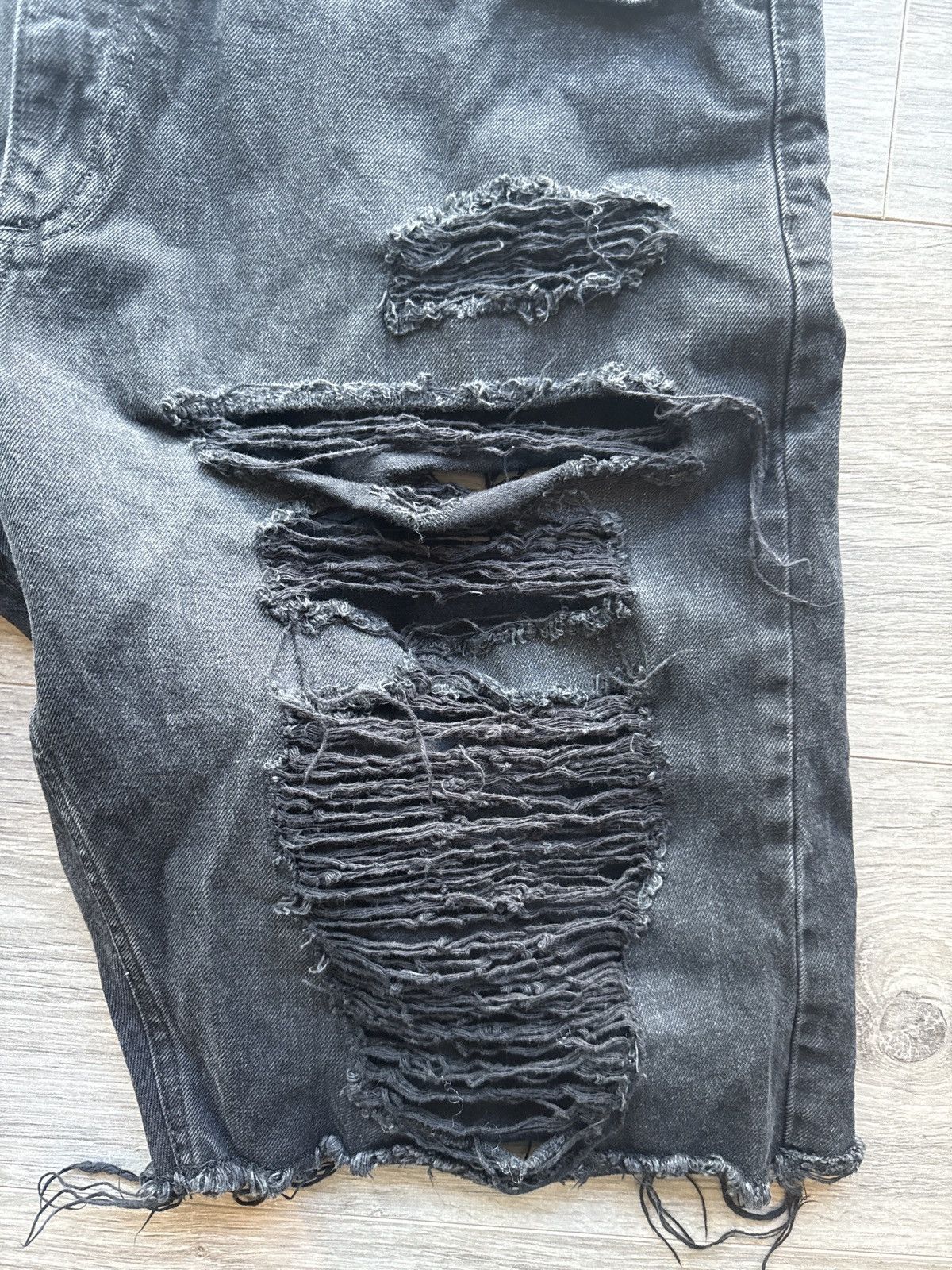 Divided Black Jean Shorts Rips Size US 36 / EU 52 - 3 Thumbnail