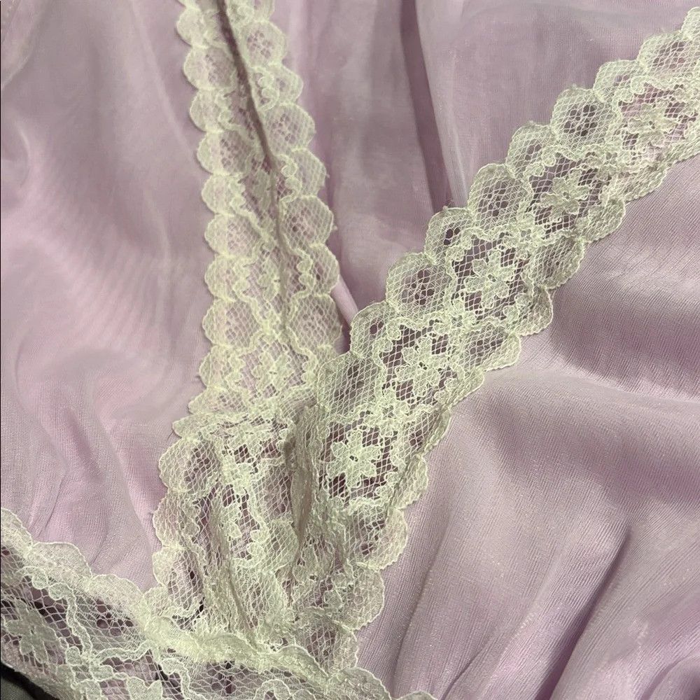 Vintage vintage floor length sheer lace trim princess slip dress Size M / US 6-8 / IT 42-44 - 5 Thumbnail